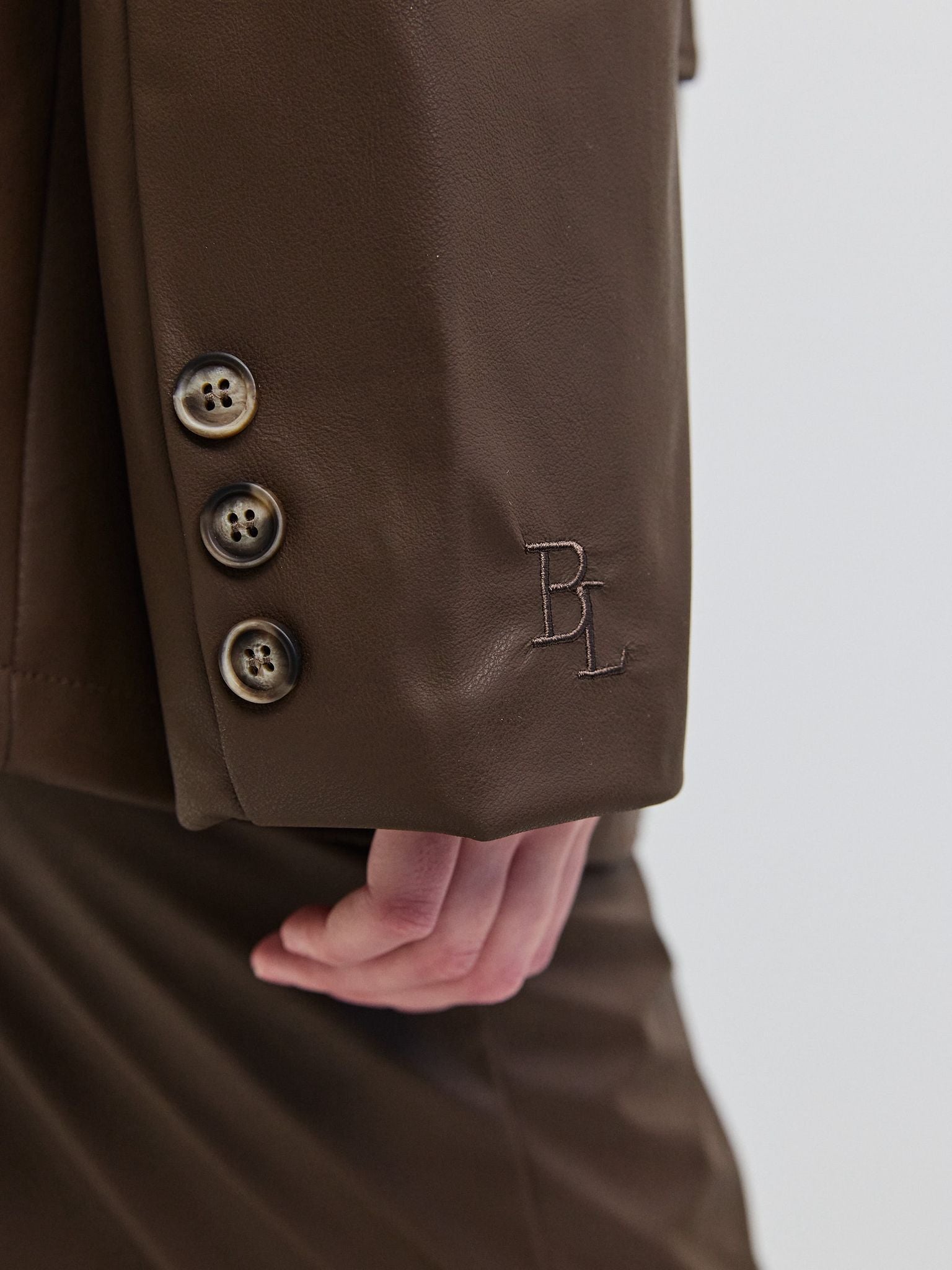 בלייזר דמוי עור סטיבן