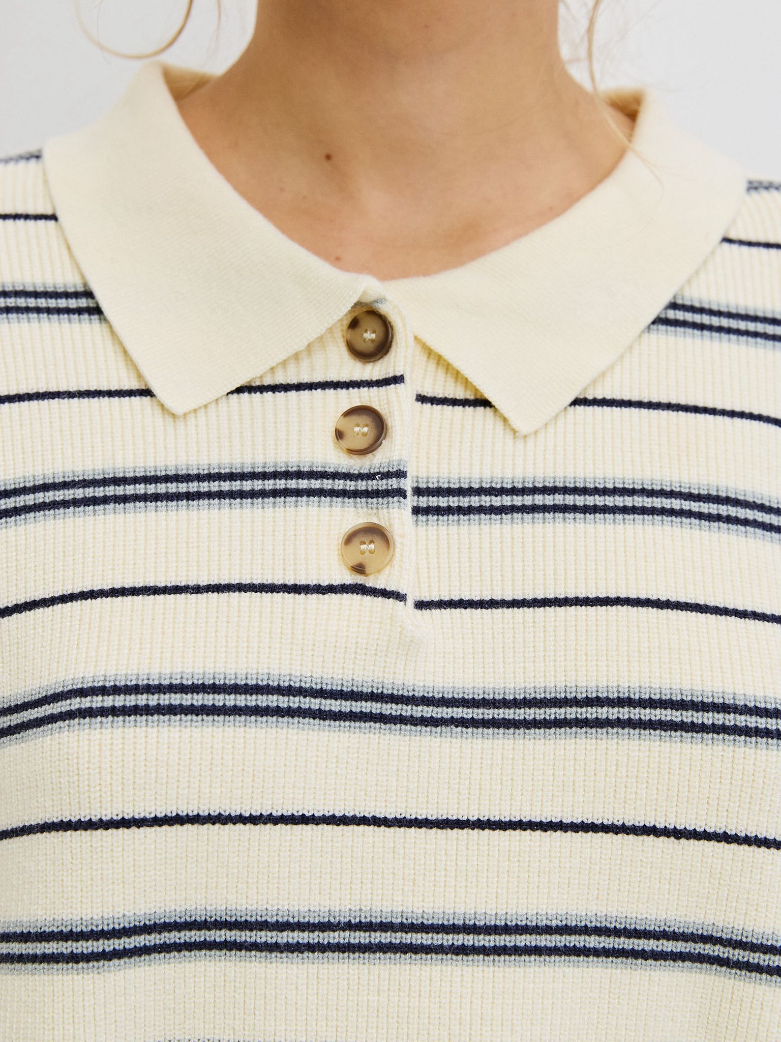 סריג גבריאל פסים