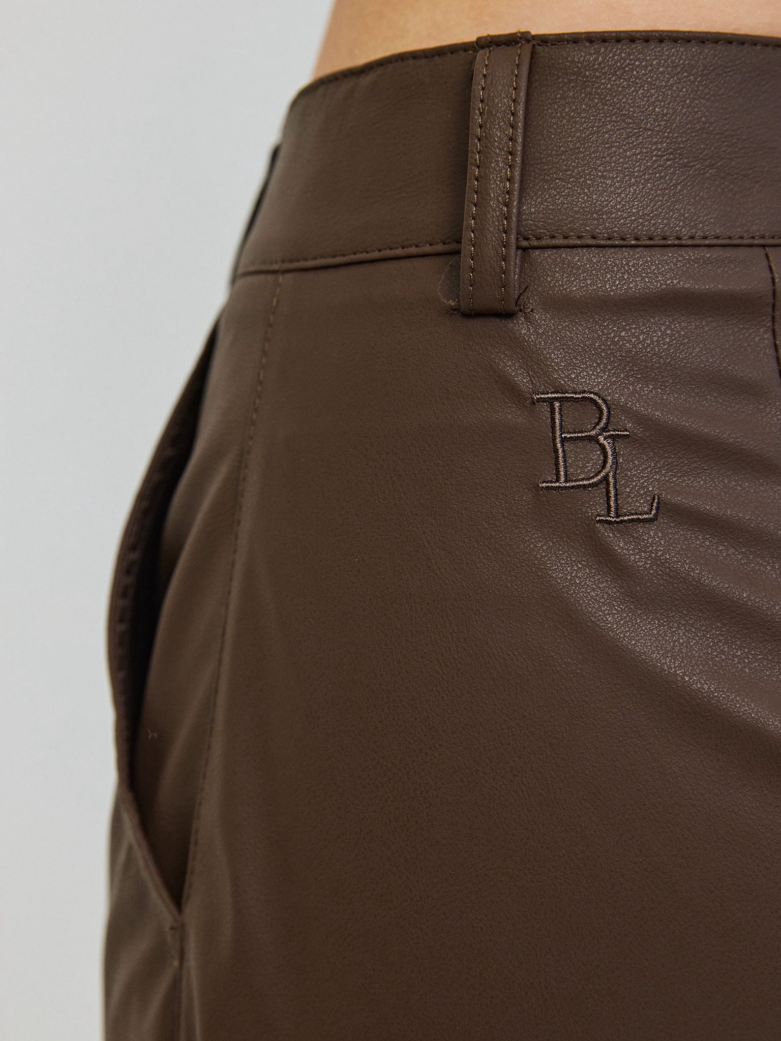 מכנסי דמוי עור טיילר