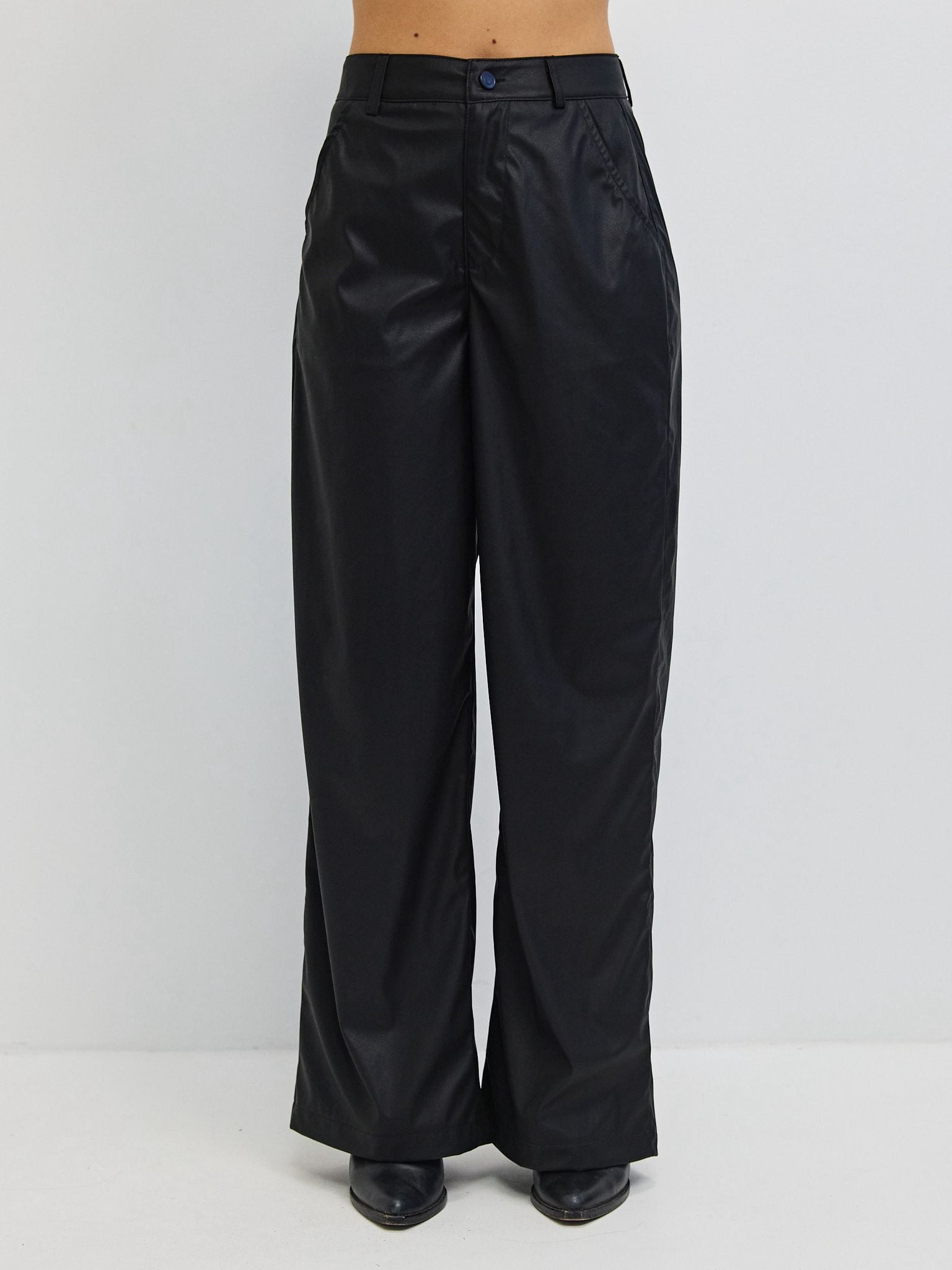 מכנסי דמוי עור טיילר