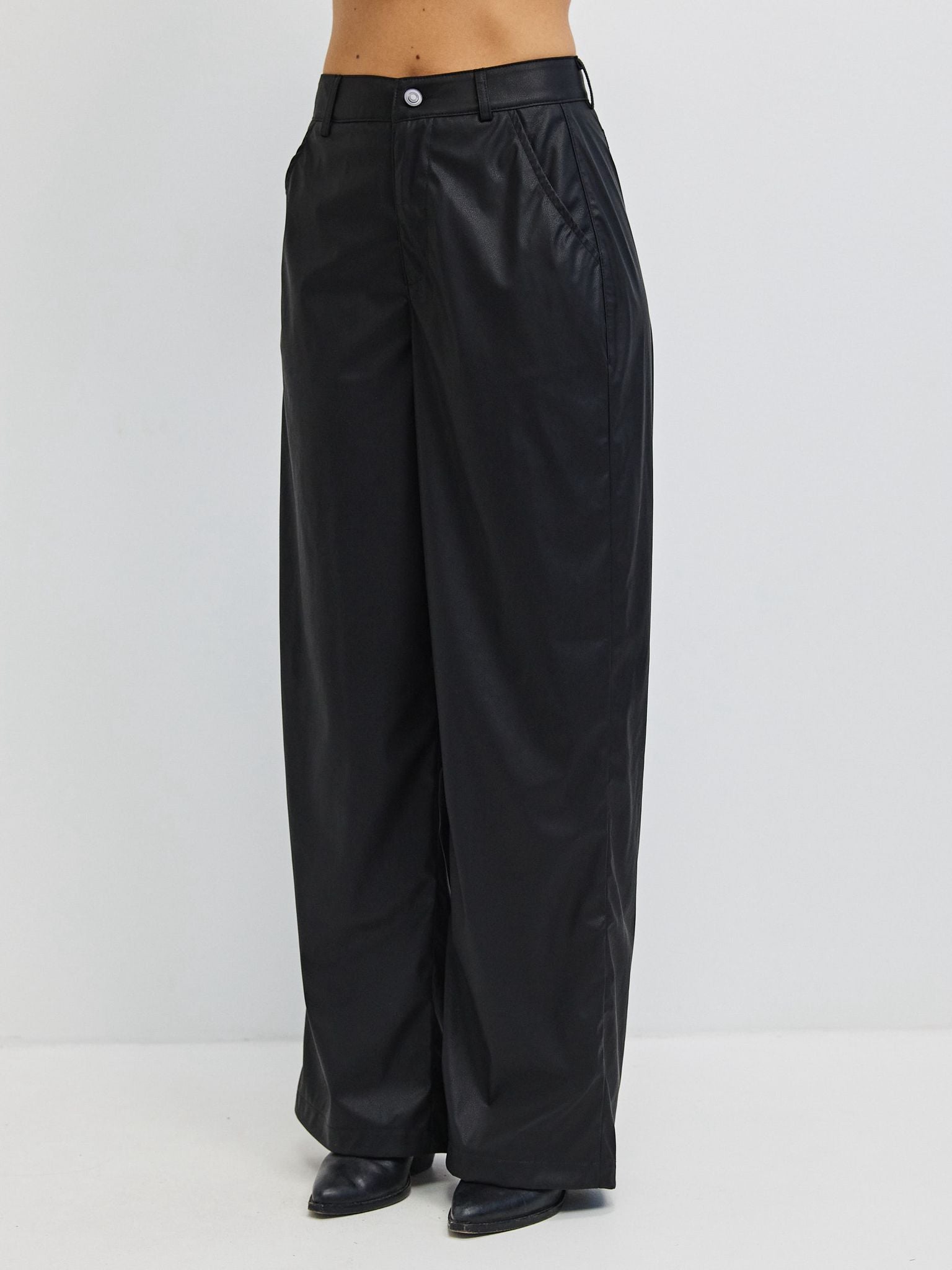 מכנסי דמוי עור טיילר