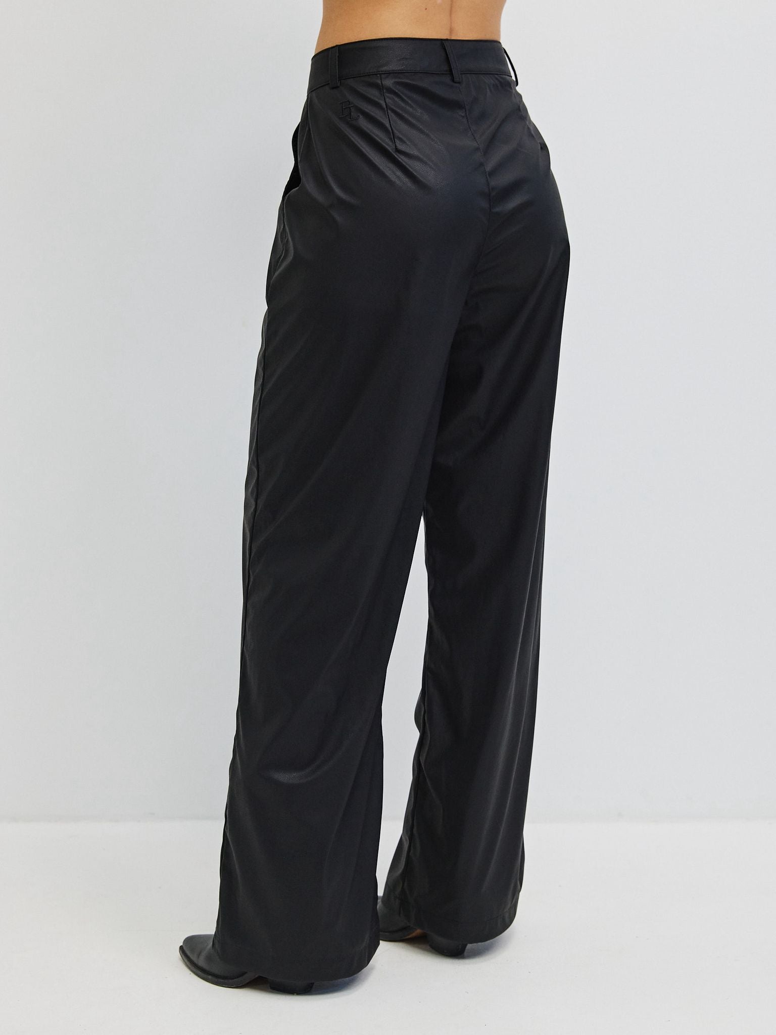 מכנסי דמוי עור טיילר