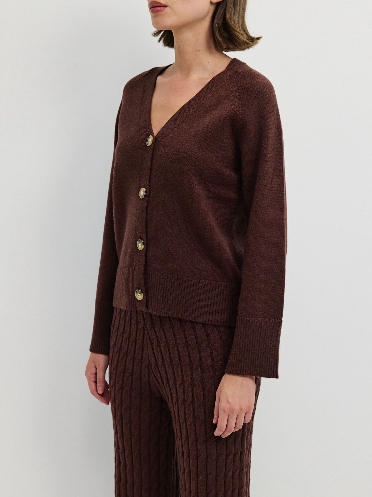 קרדיגן סריג ניקולאס