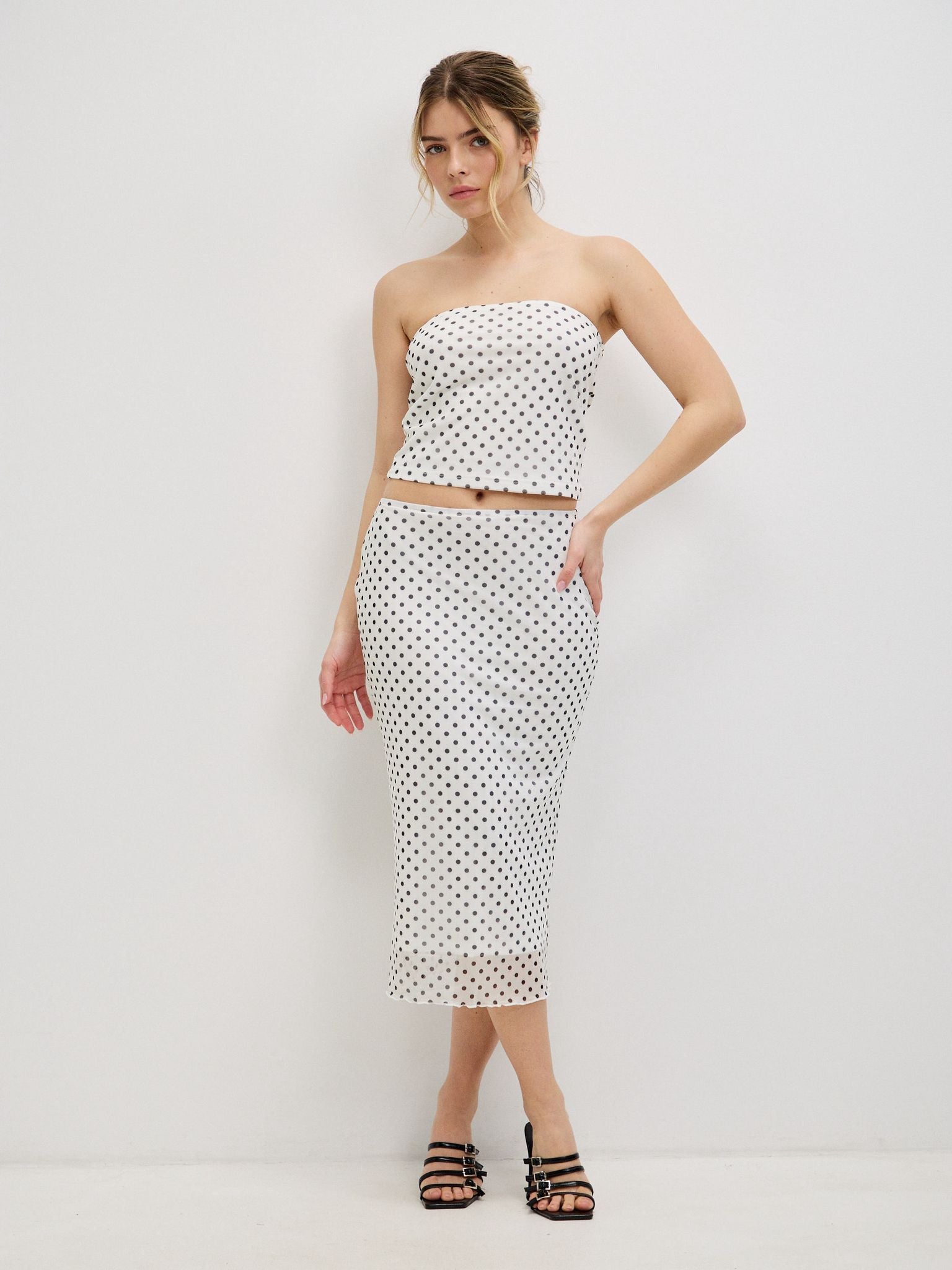 טופ סטרפלס מולי