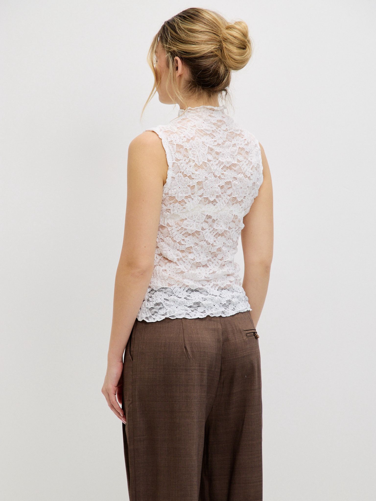 טופ תחרה לני