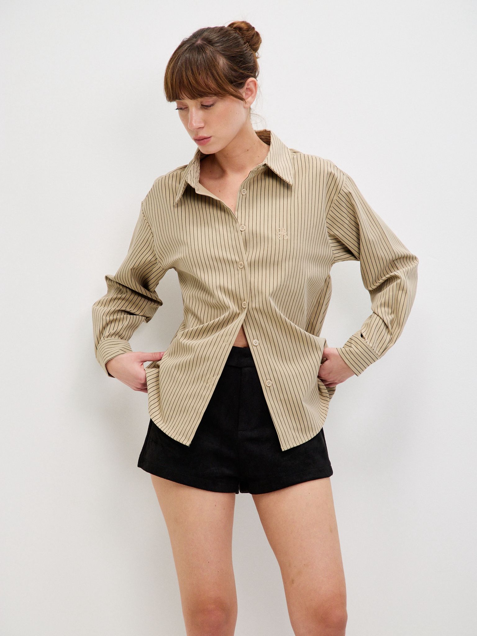 שורט זמש מנואל