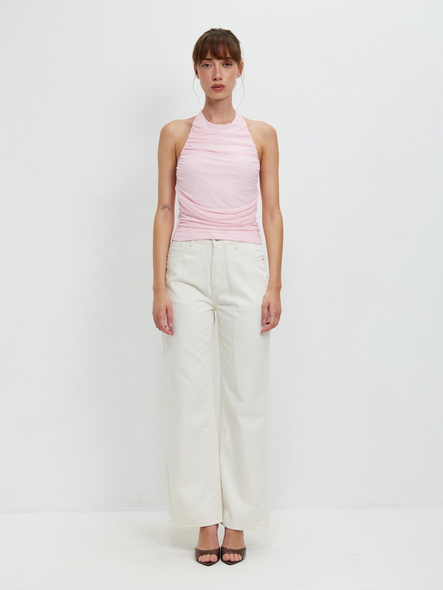 טופ קולר אמה