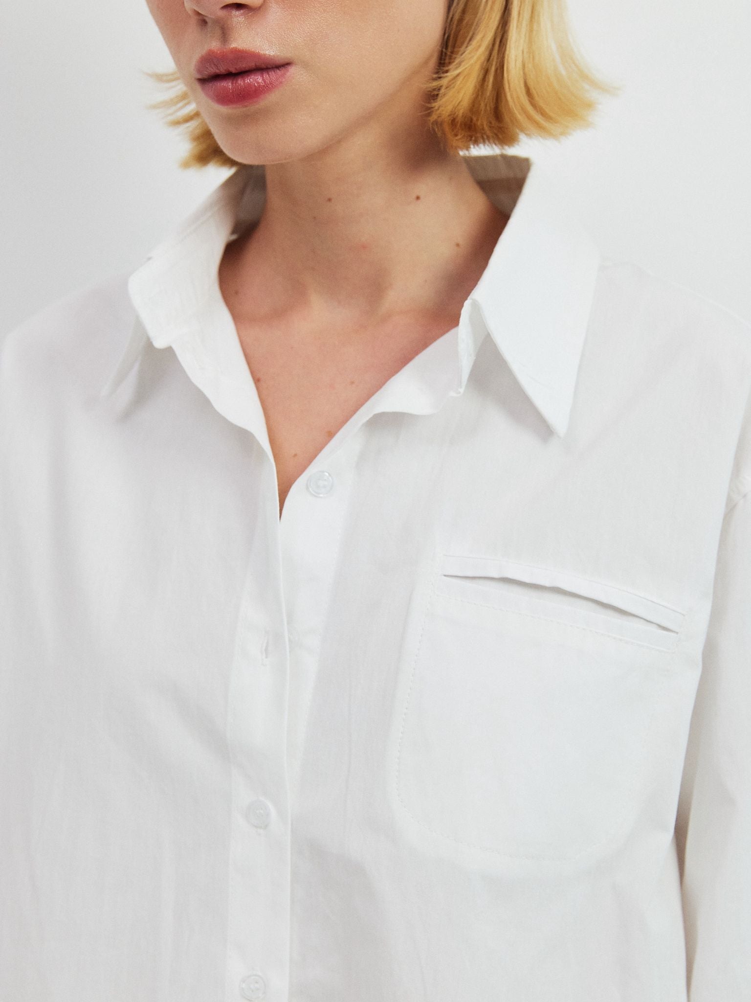 מכופתרת אטלס