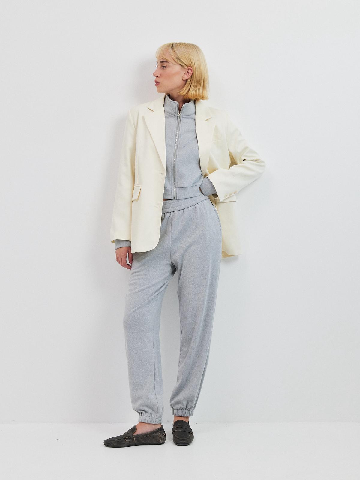 מכנסי פליז אנתוני