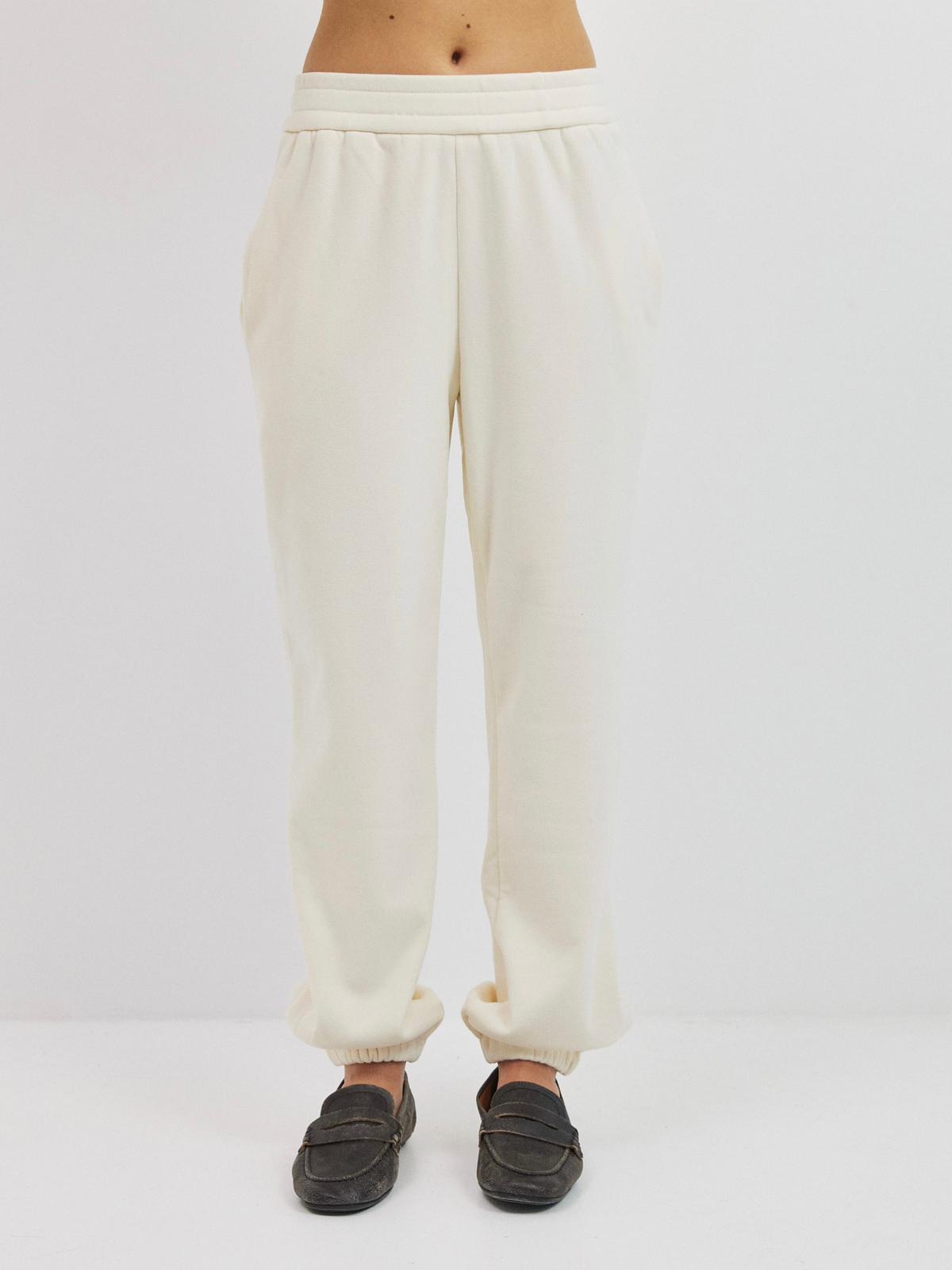 מכנסי פליז אנתוני