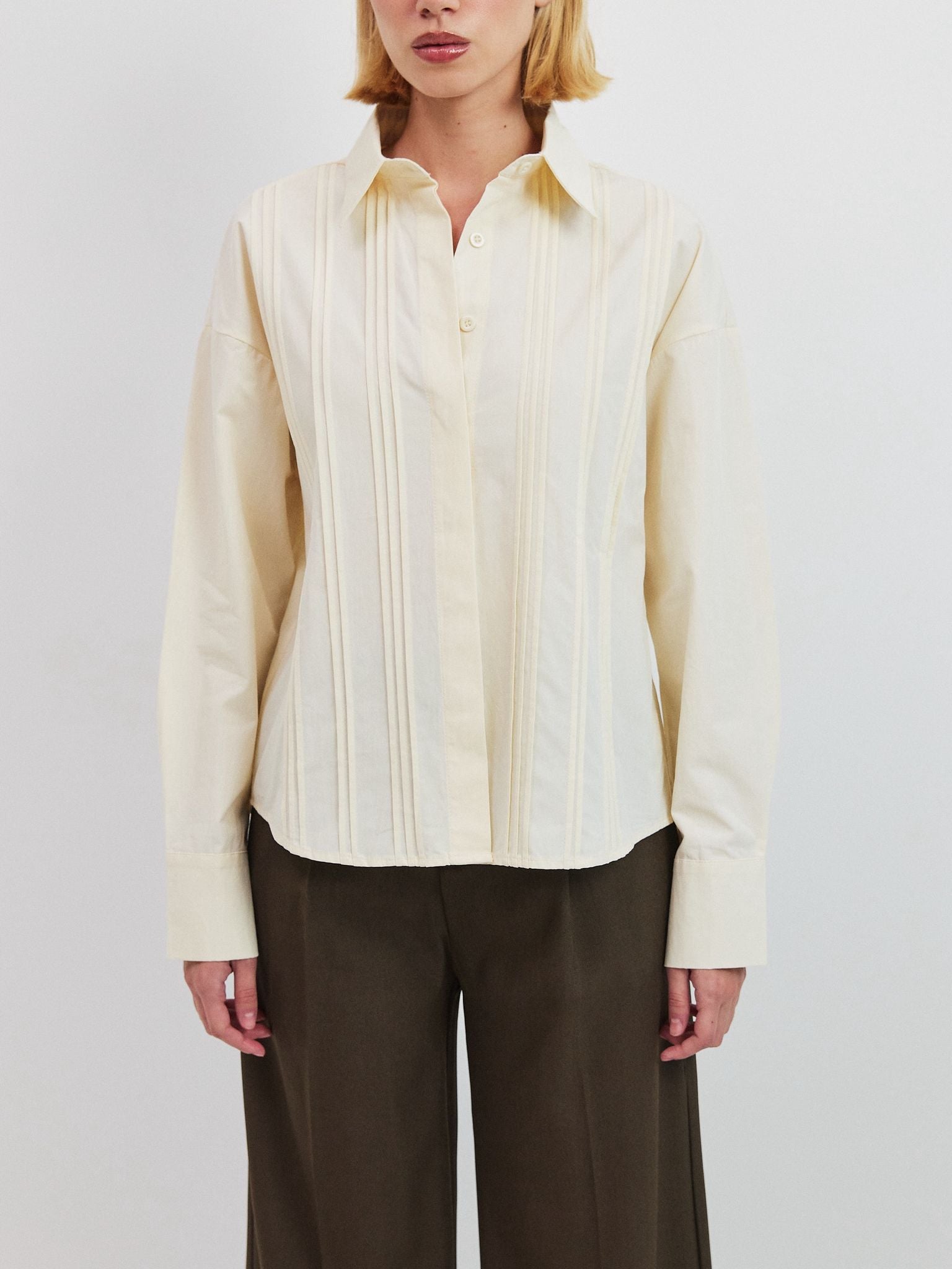 מכופתרת רוברטו