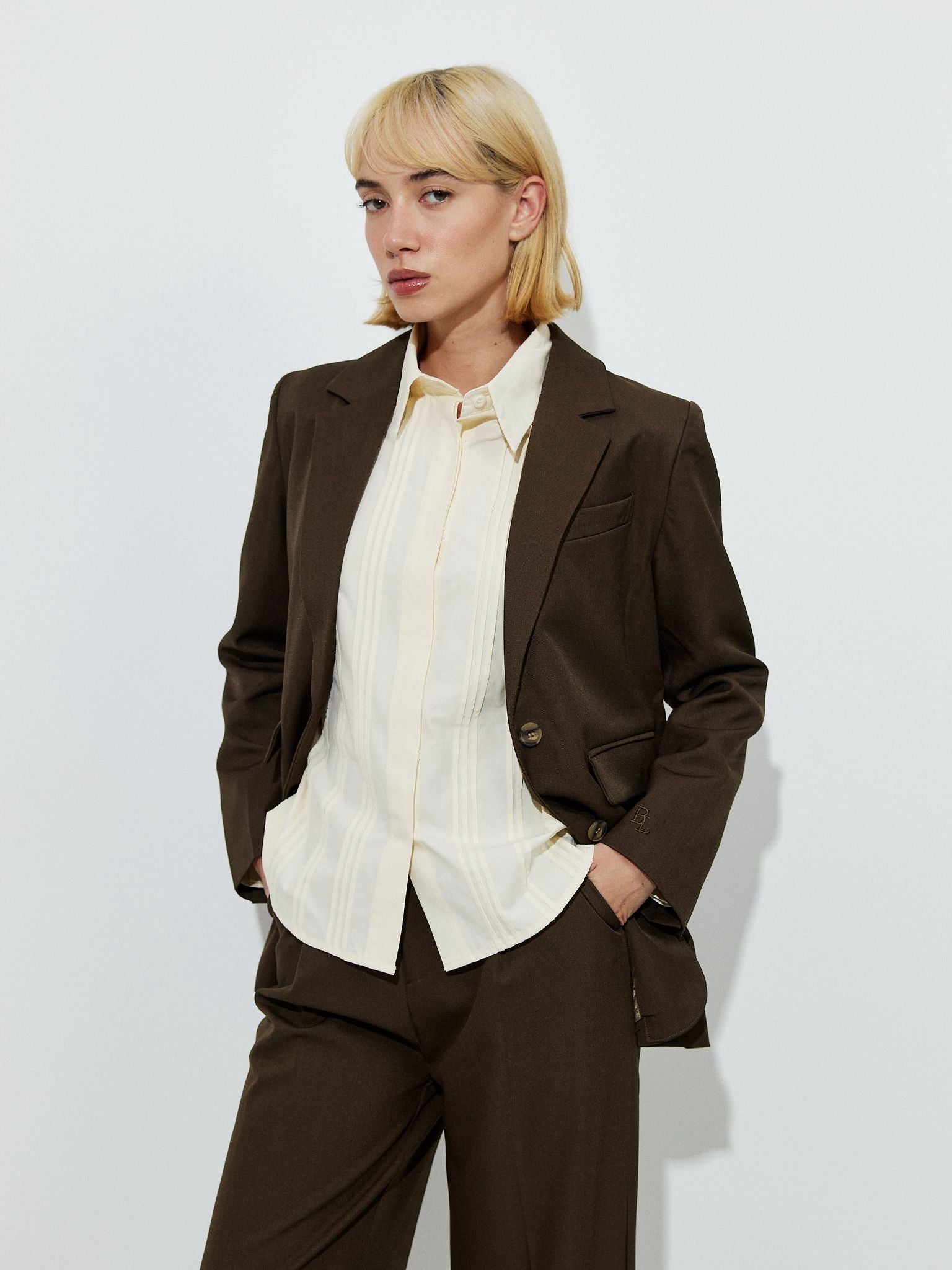 מכופתרת רוברטו