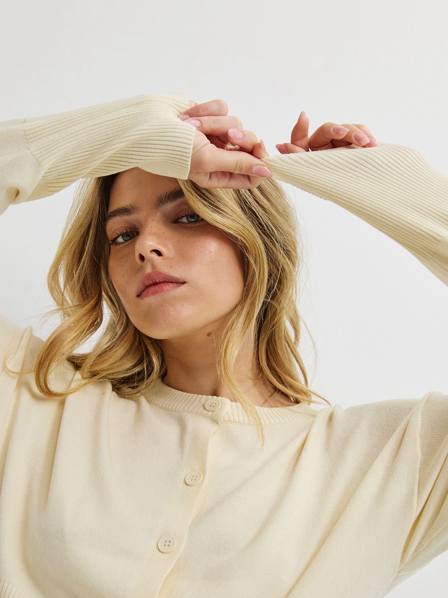 קרדיגן סריג סוני