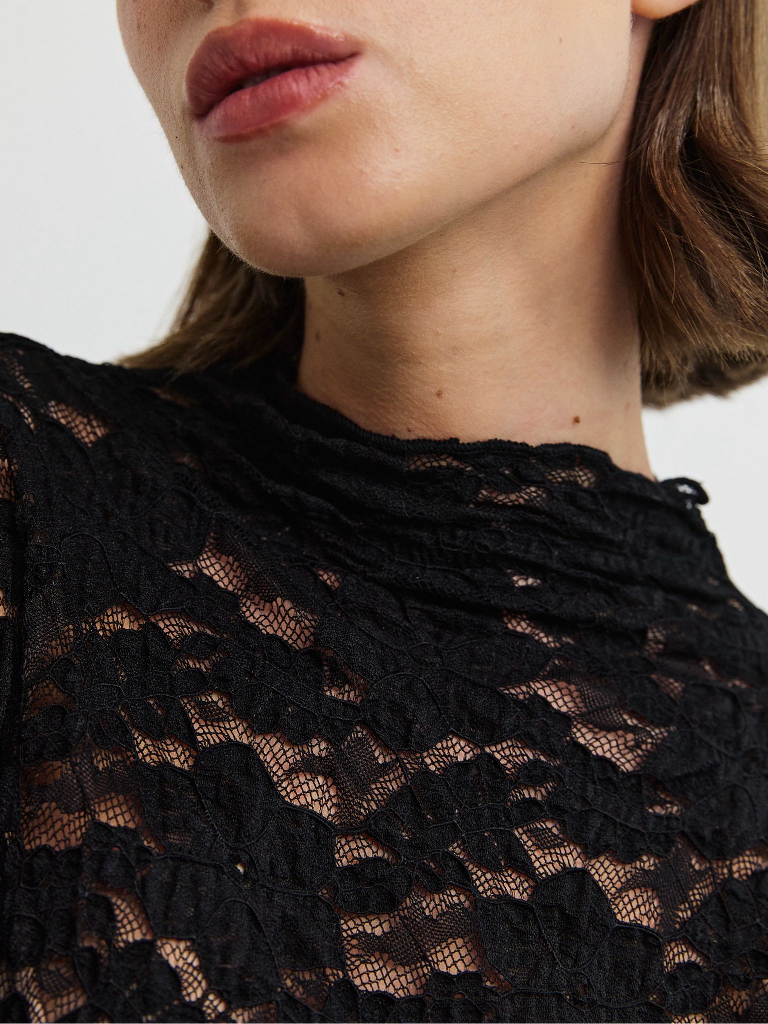 טופ תחרה ויולט