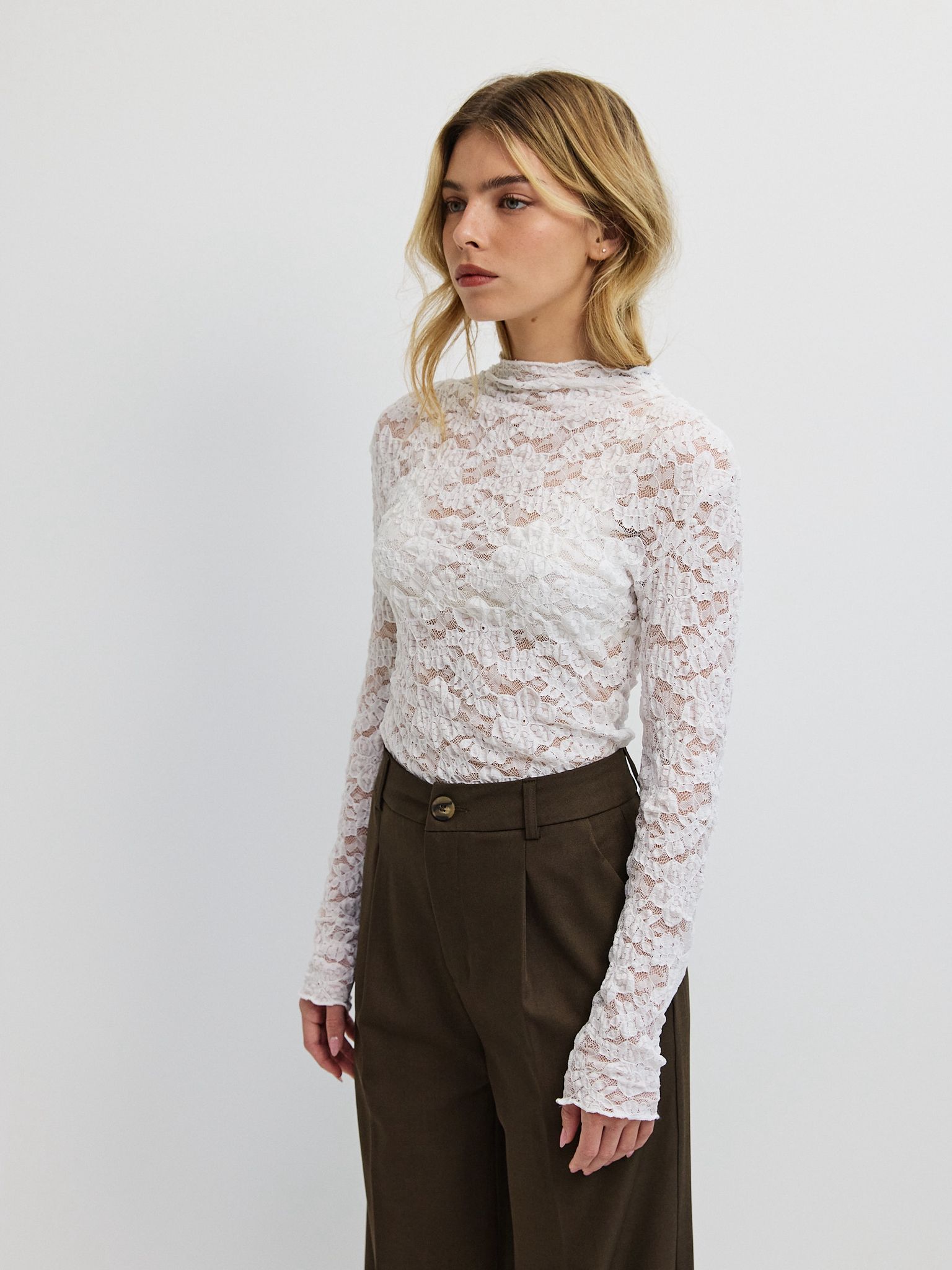 טופ תחרה ויולט