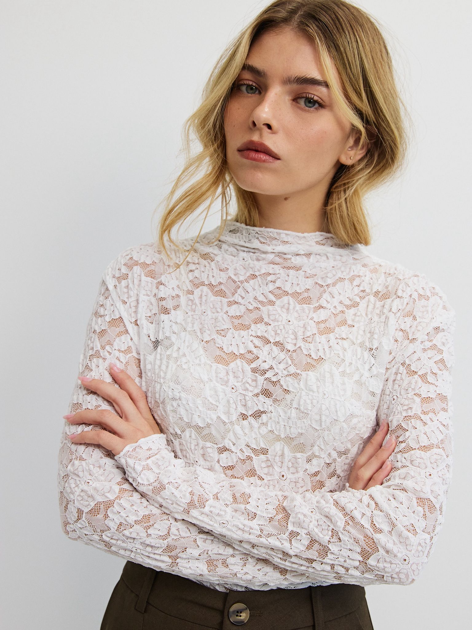 טופ תחרה ויולט