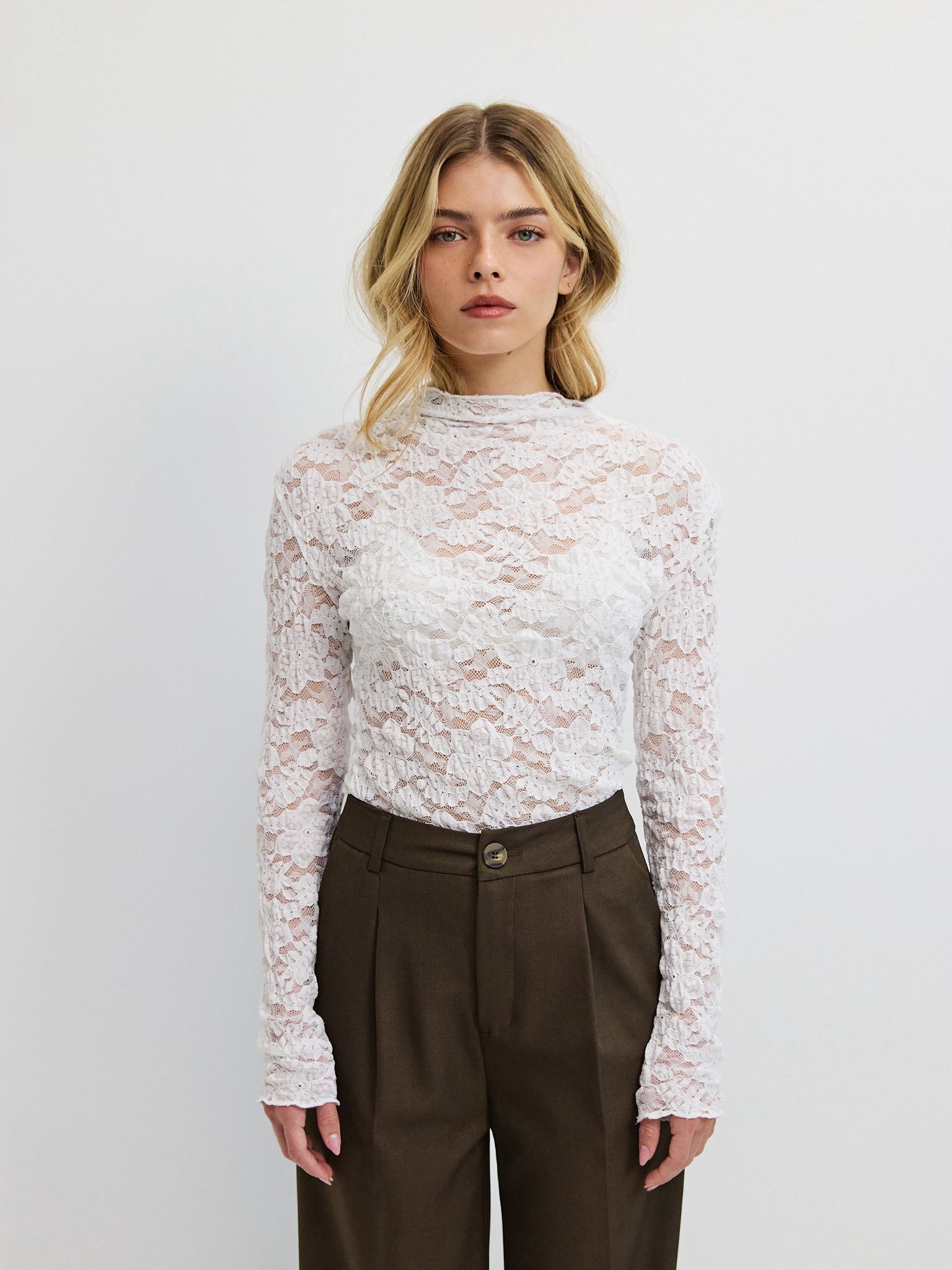 טופ תחרה ויולט