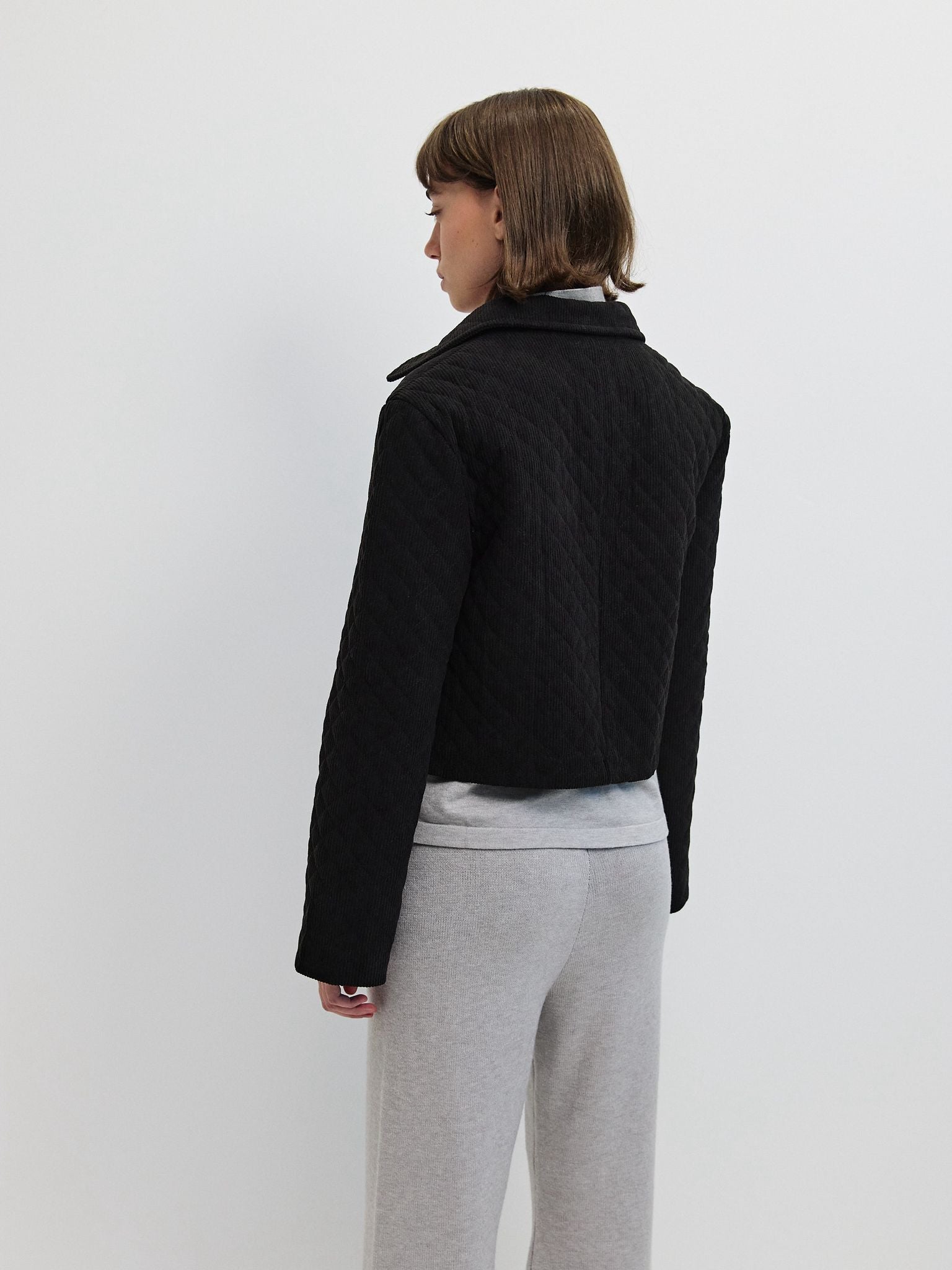 ג׳קט קווילט אנזו