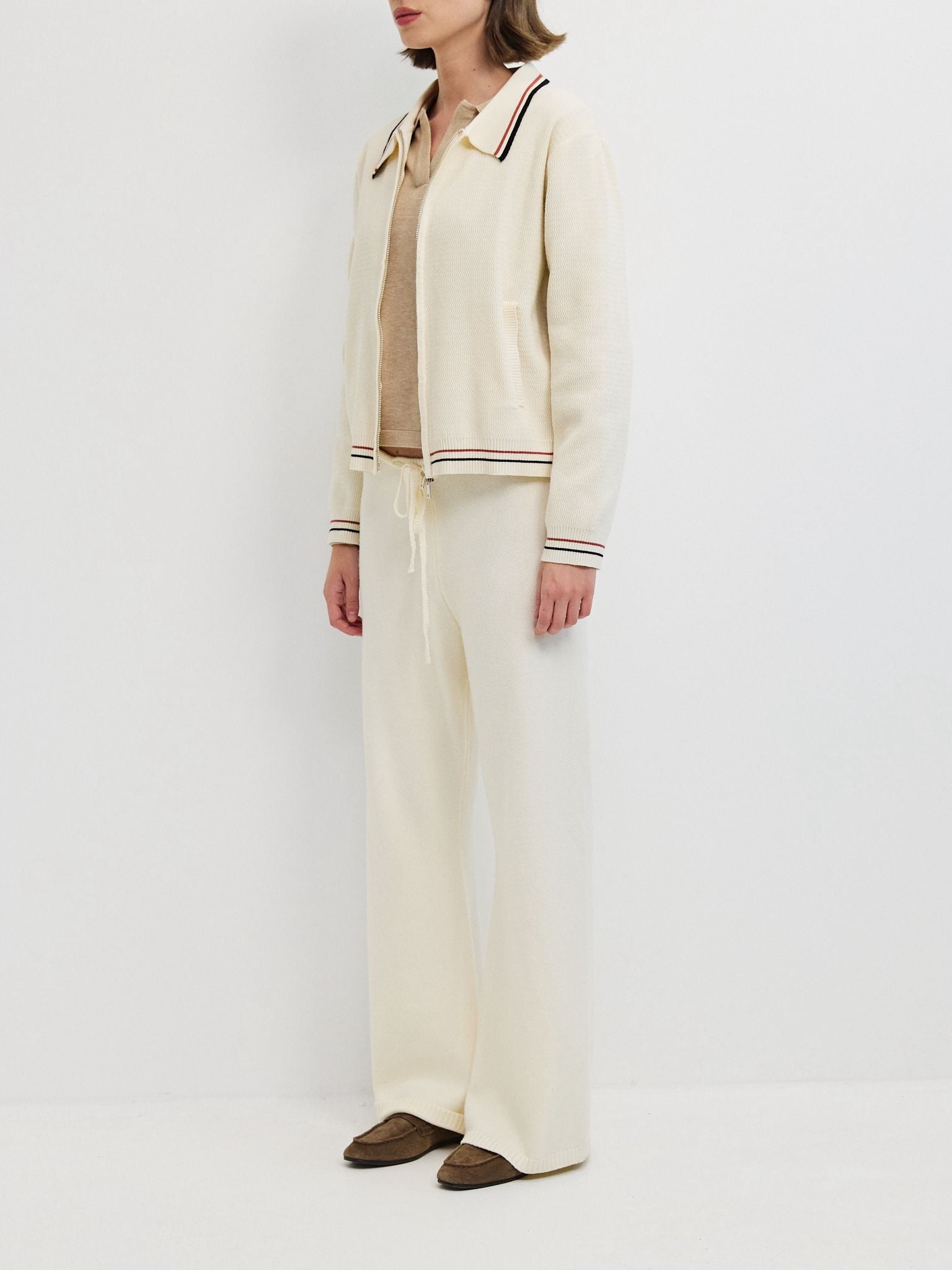 ג׳קט סריג קונור