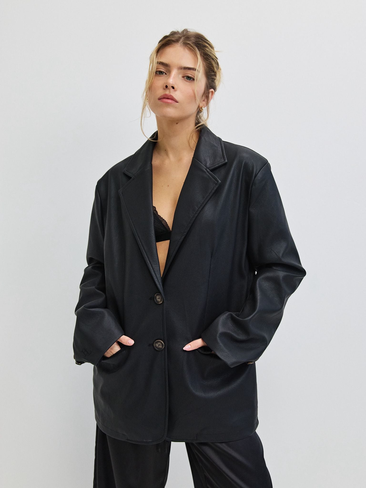 בלייזר דמוי עור סטיבן