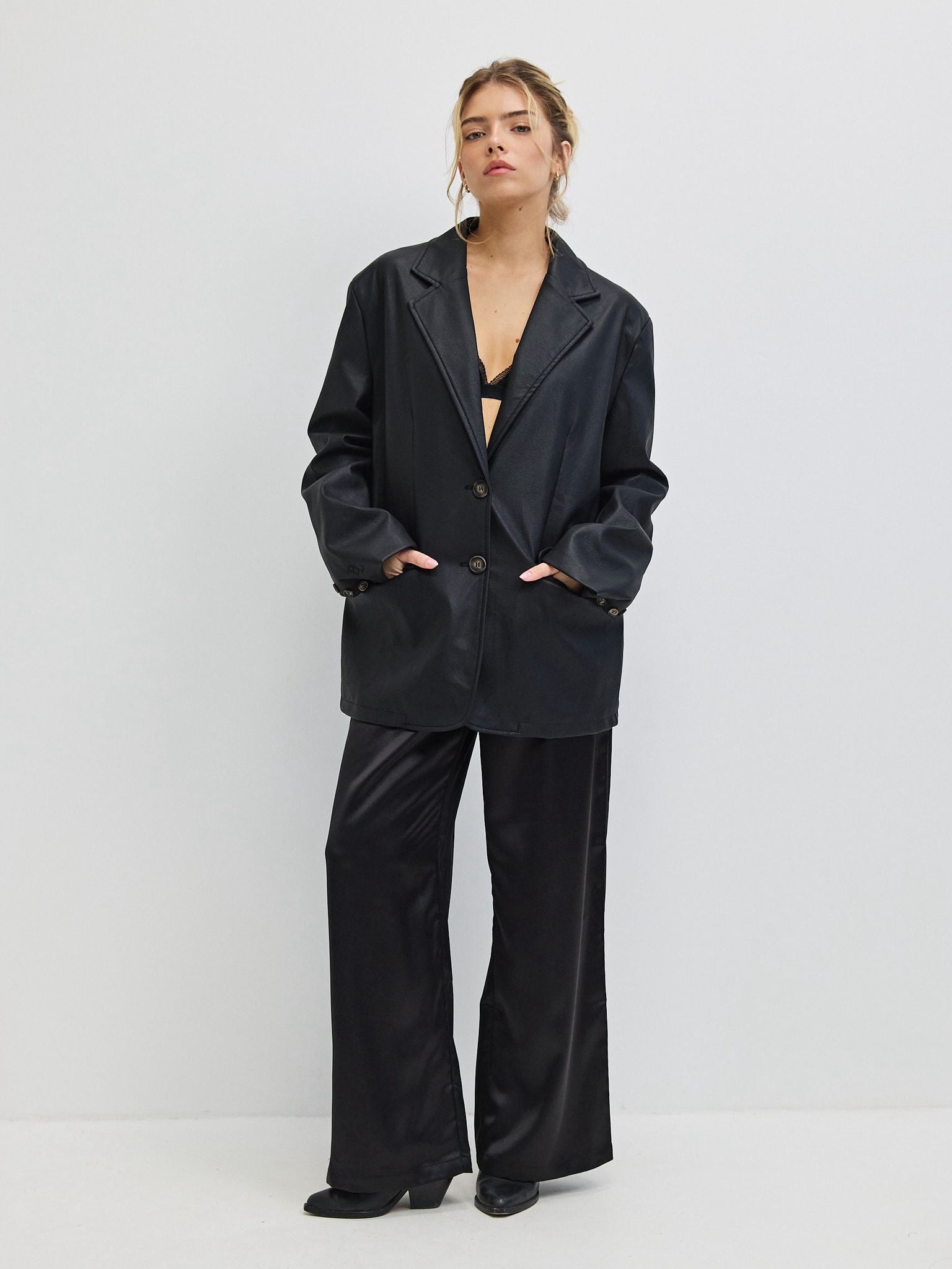 בלייזר דמוי עור סטיבן