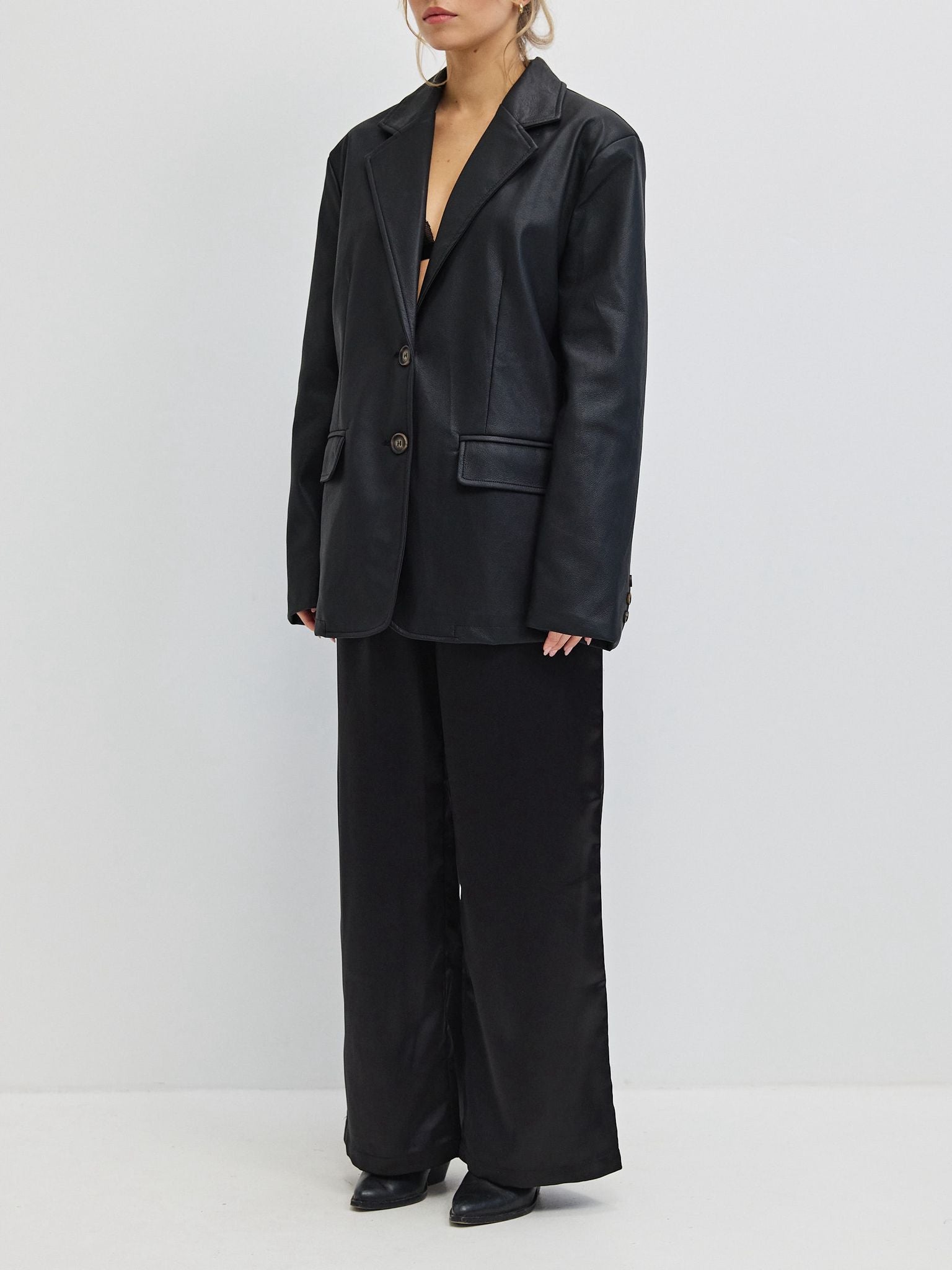 בלייזר דמוי עור סטיבן