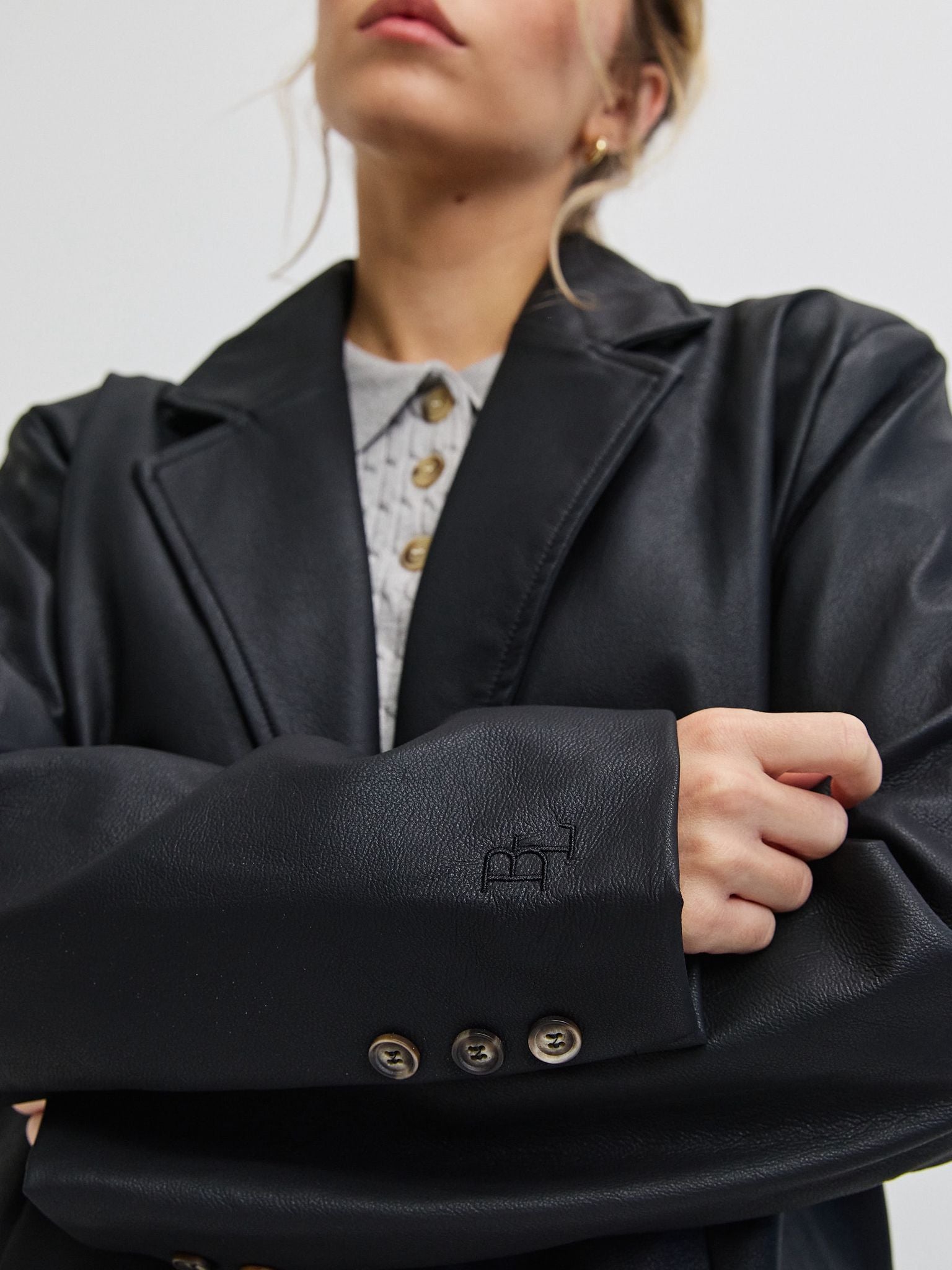 בלייזר דמוי עור סטיבן