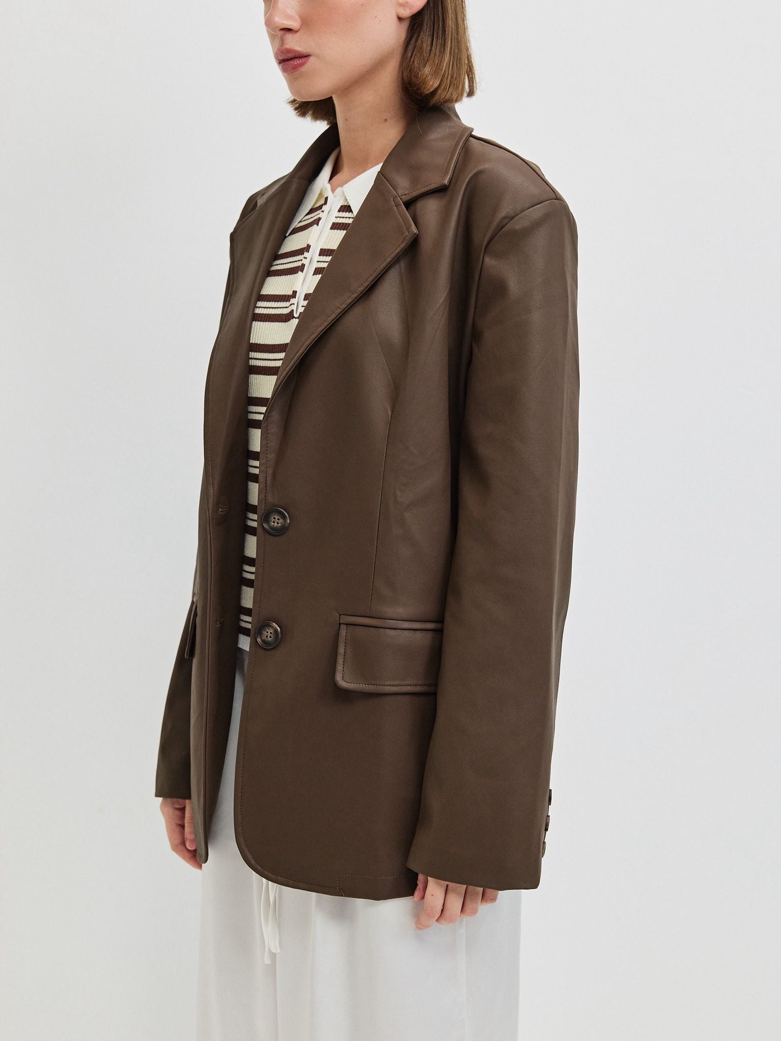 בלייזר דמוי עור סטיבן