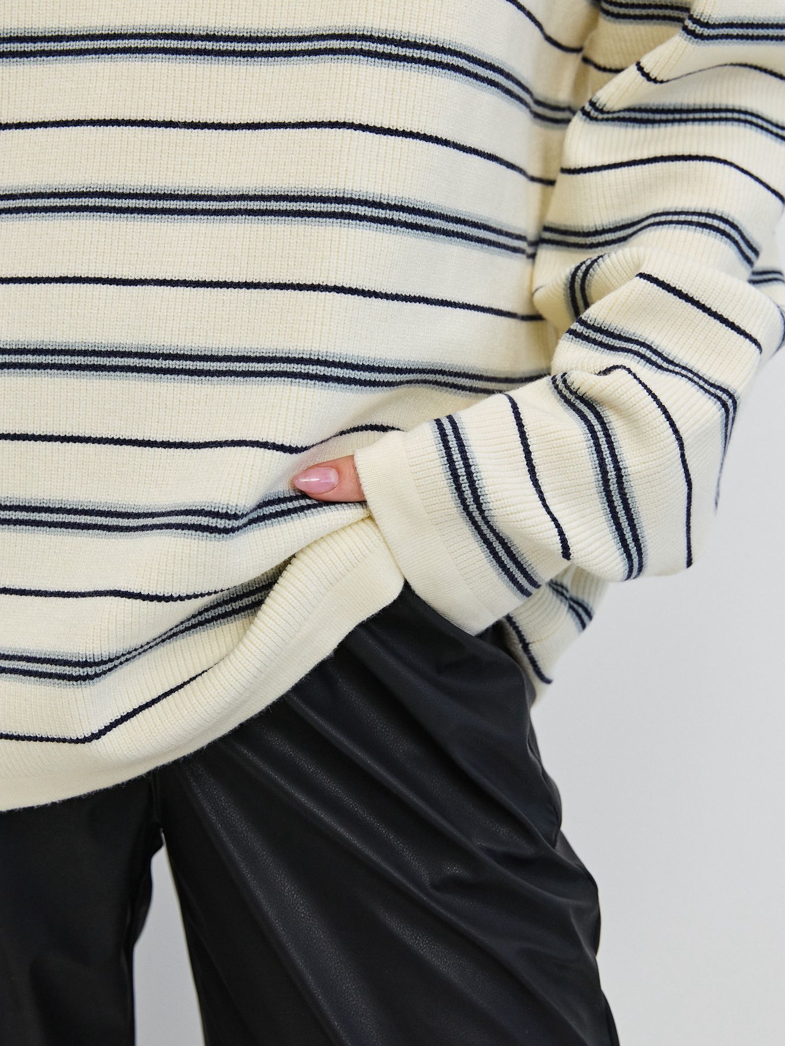 סריג גבריאל פסים