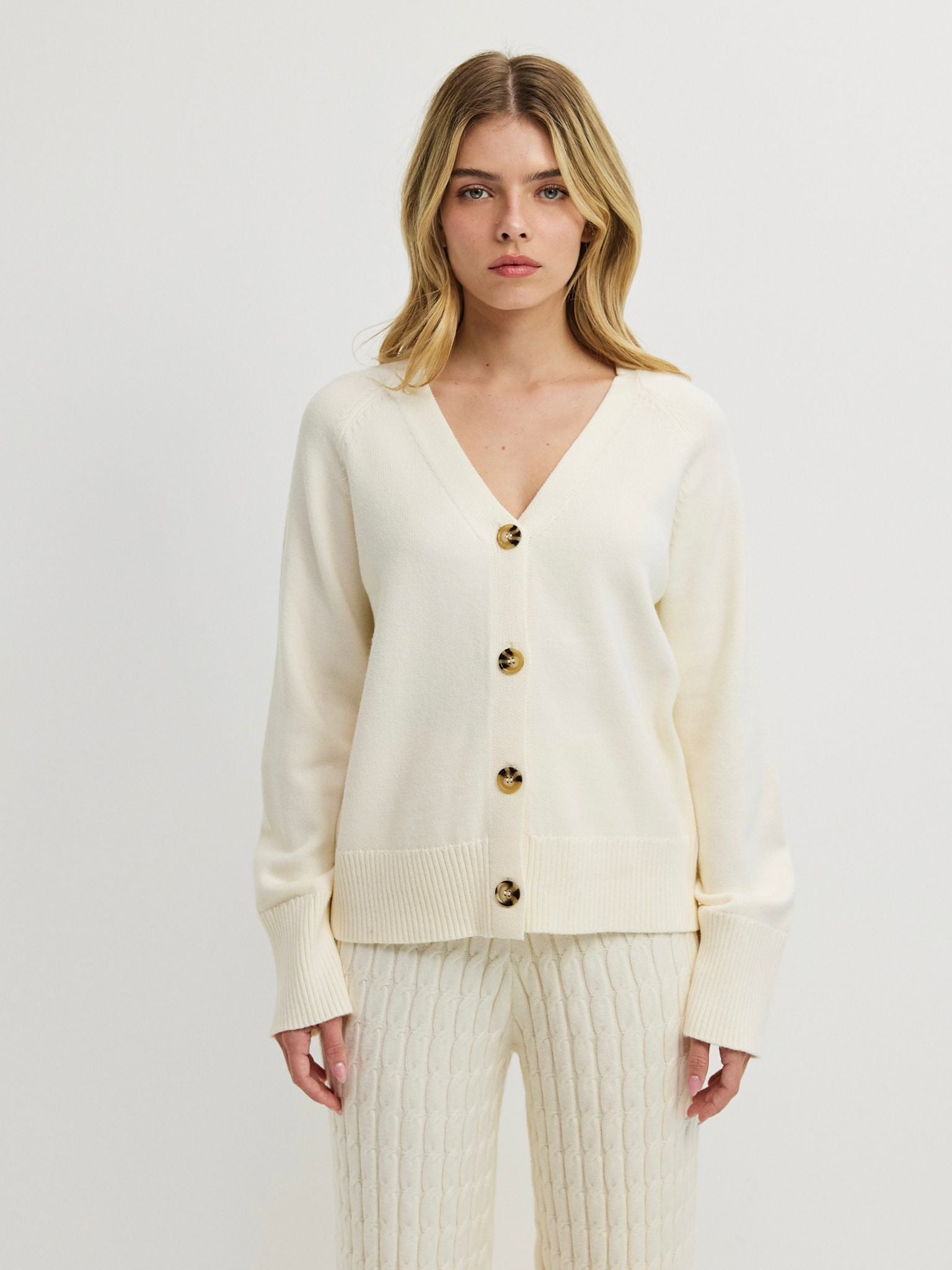 קרדיגן סריג ניקולאס