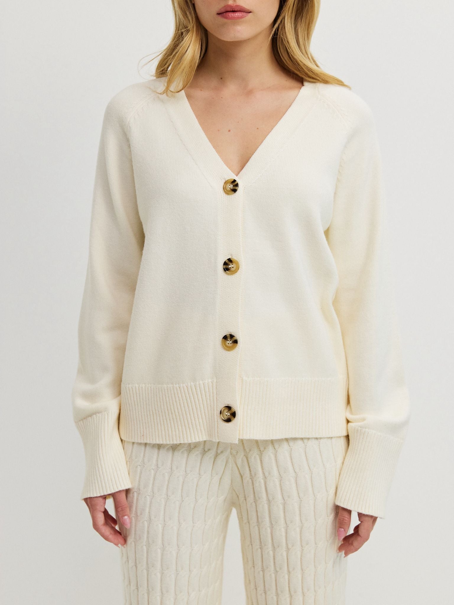 קרדיגן סריג ניקולאס