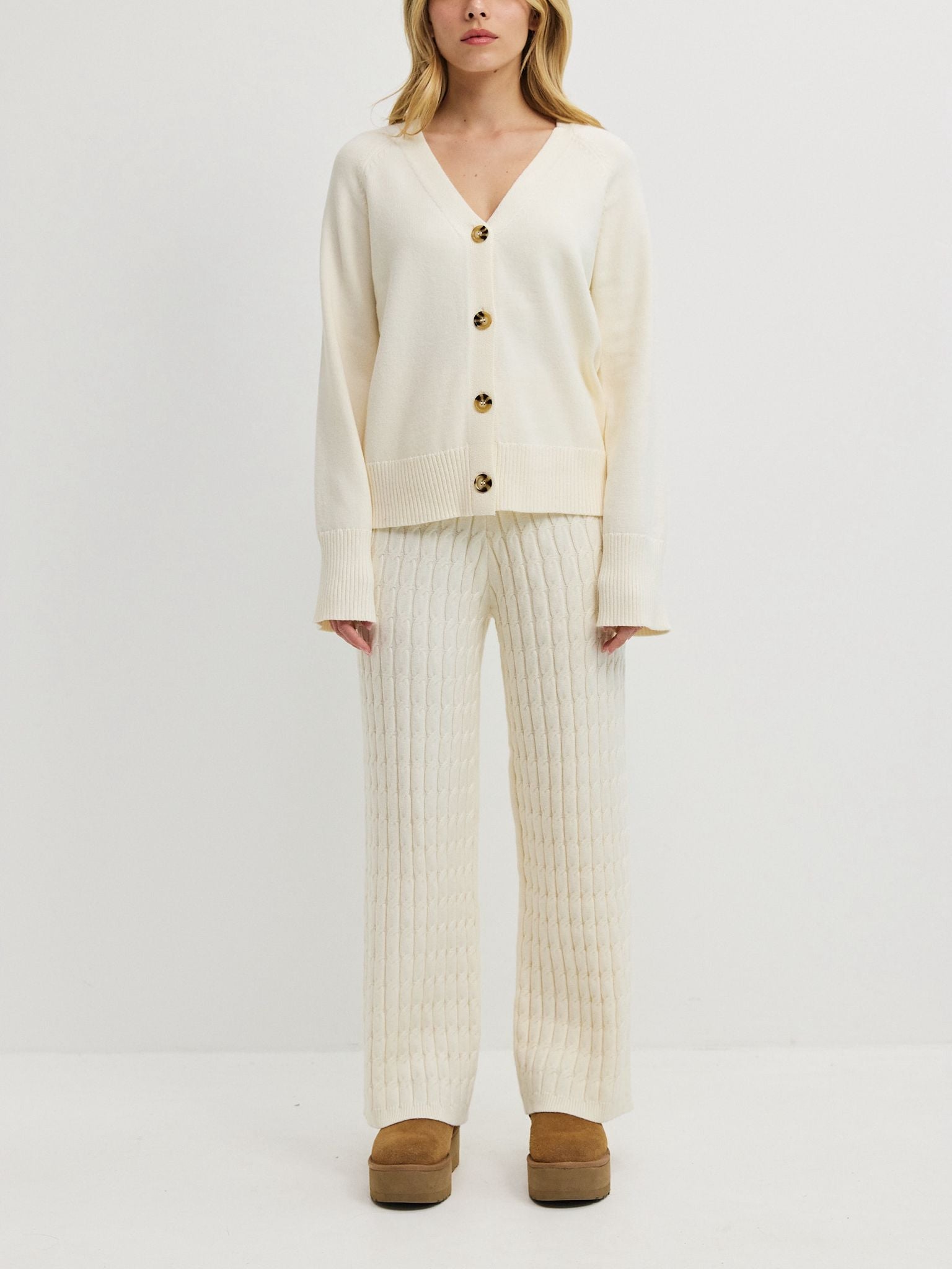 קרדיגן סריג ניקולאס