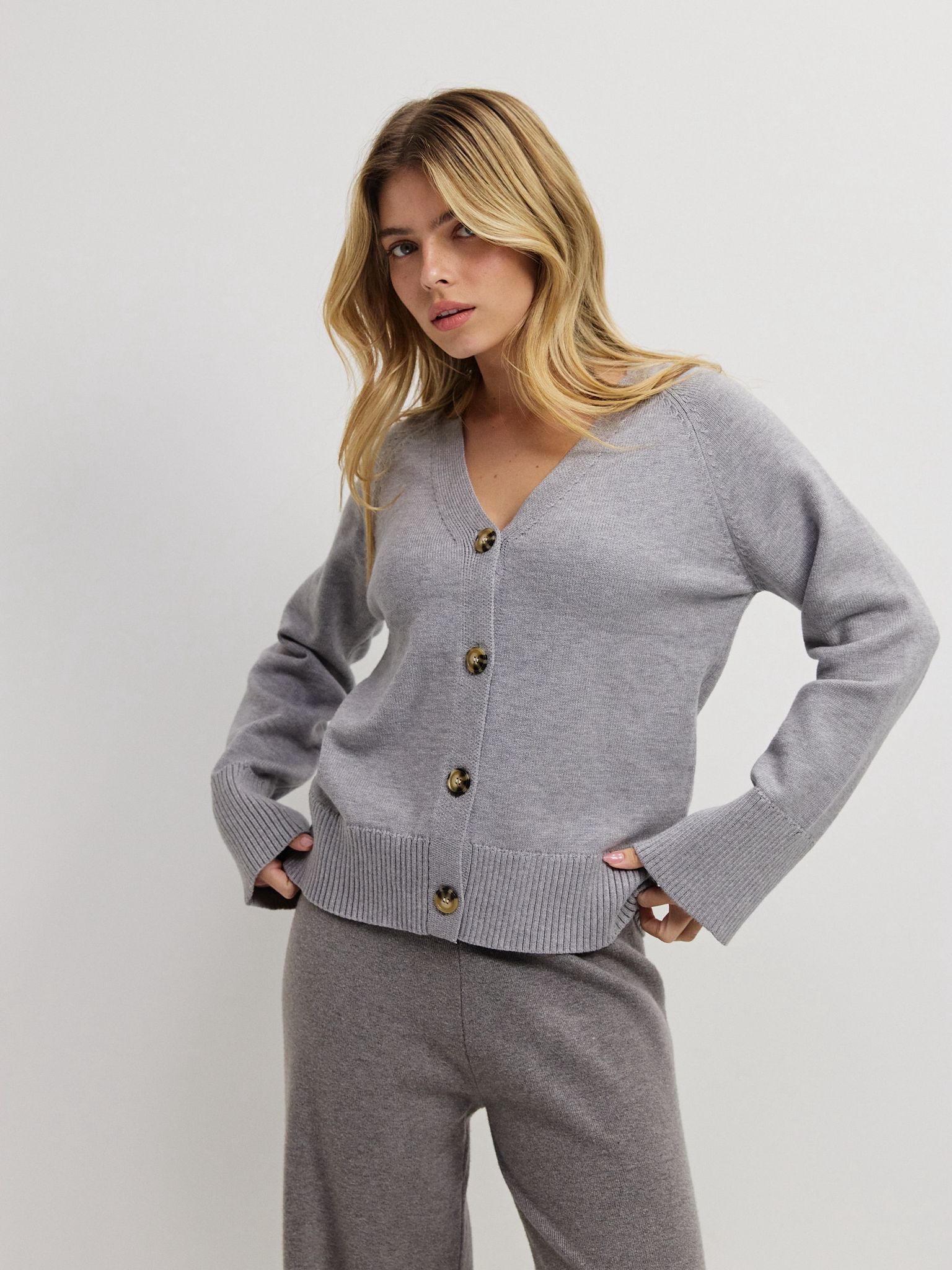 קרדיגן סריג ניקולאס