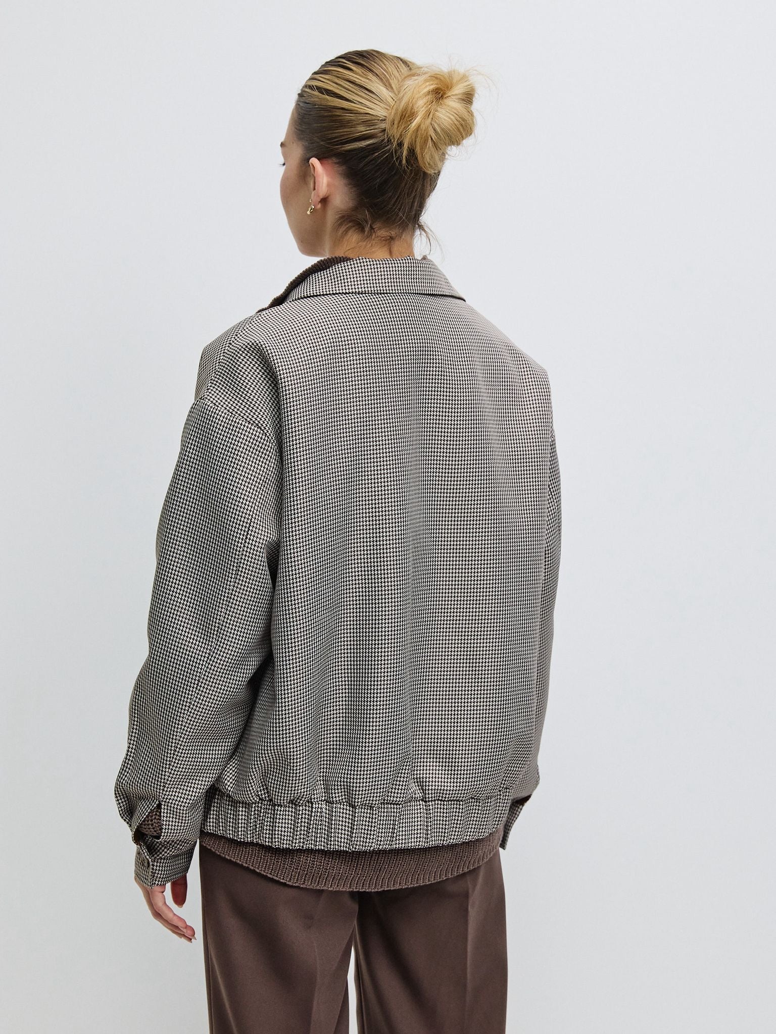 ג׳קט בומבר ליאון