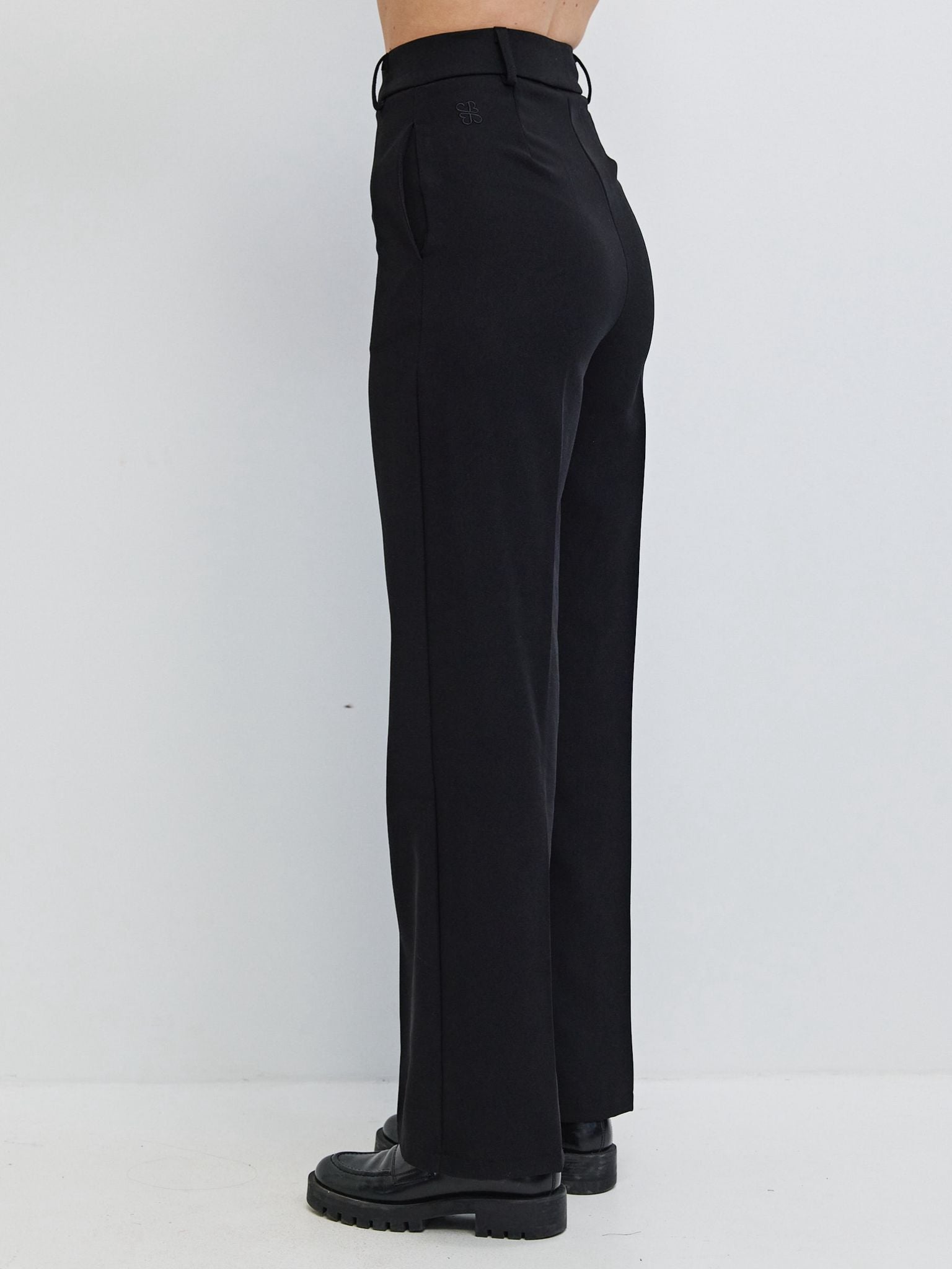 מכנסי אטלנטה