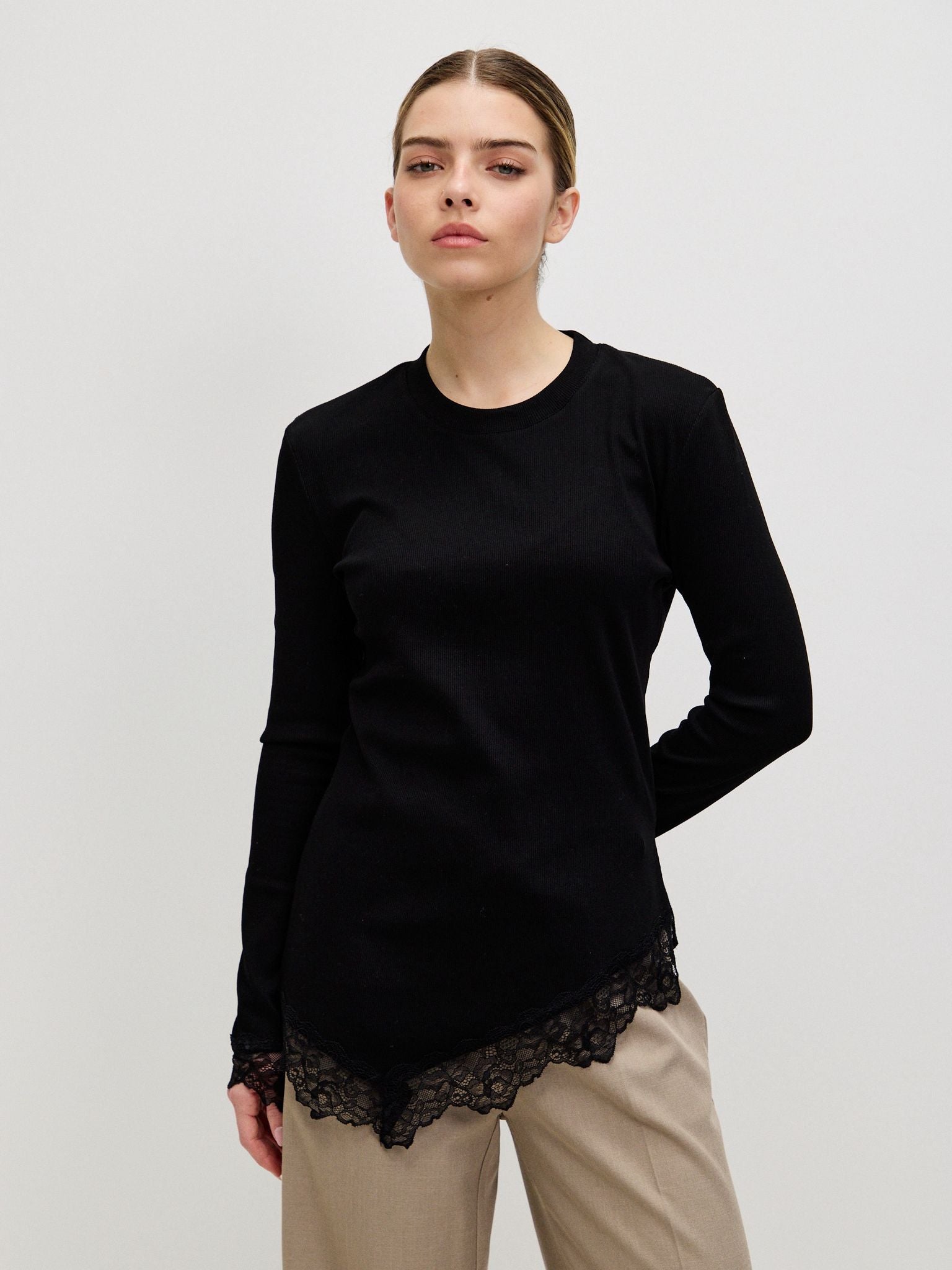 טופ איב תחרה