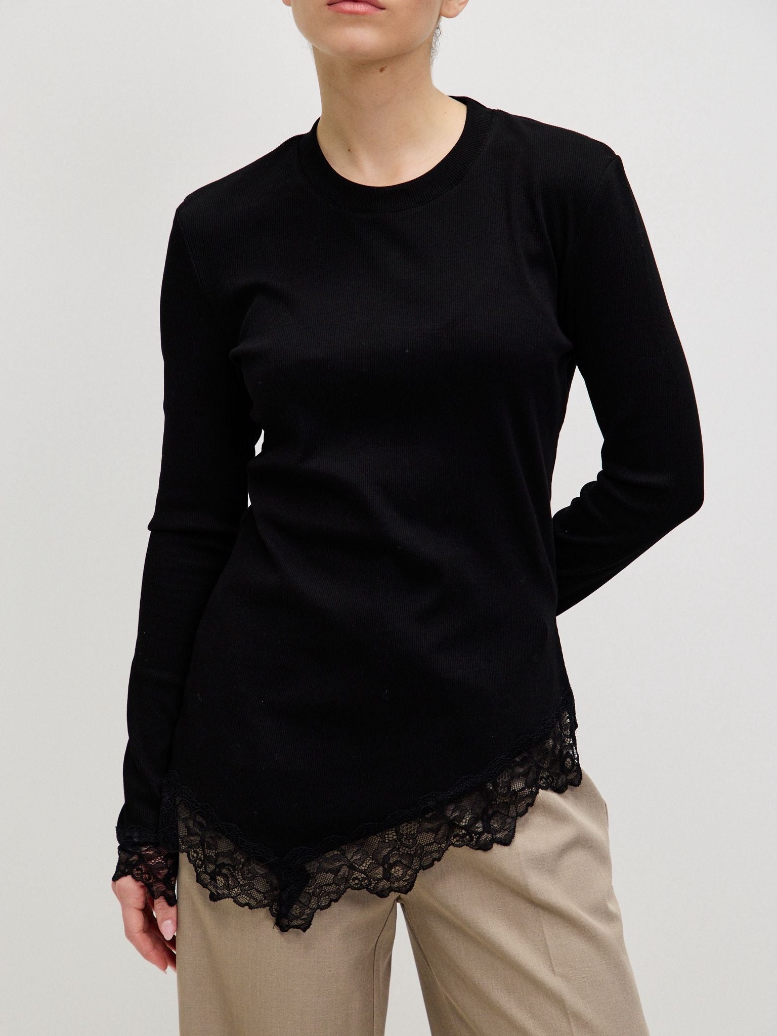 טופ איב תחרה