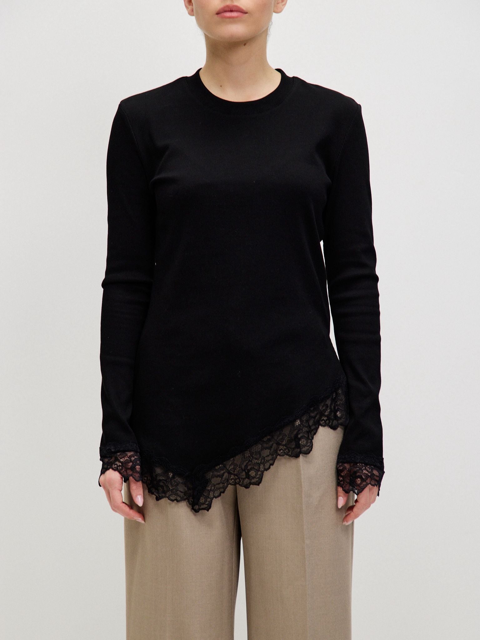 טופ איב תחרה