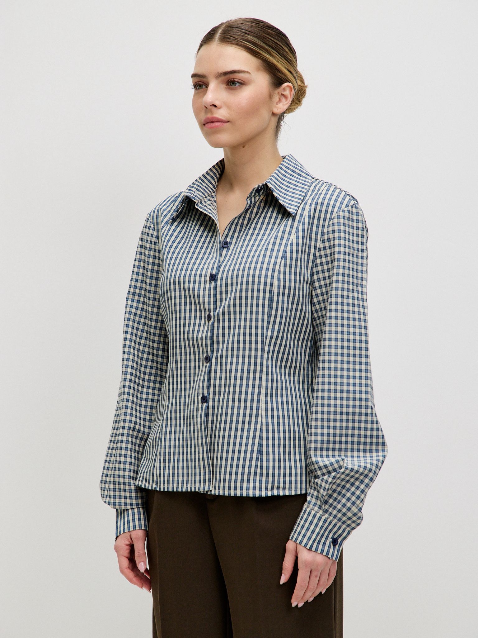 מכופתרת דריה משבצות