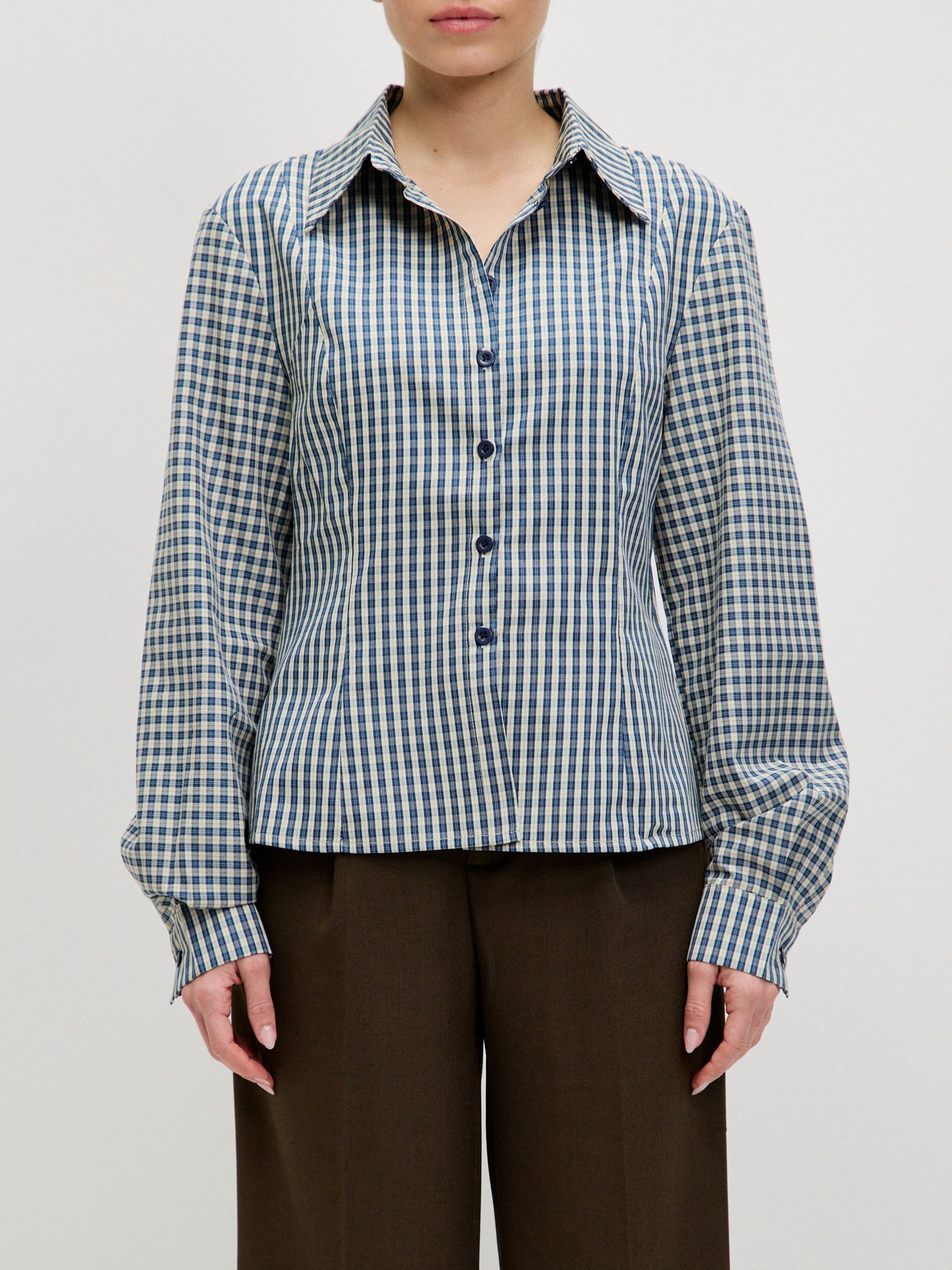 מכופתרת דריה משבצות