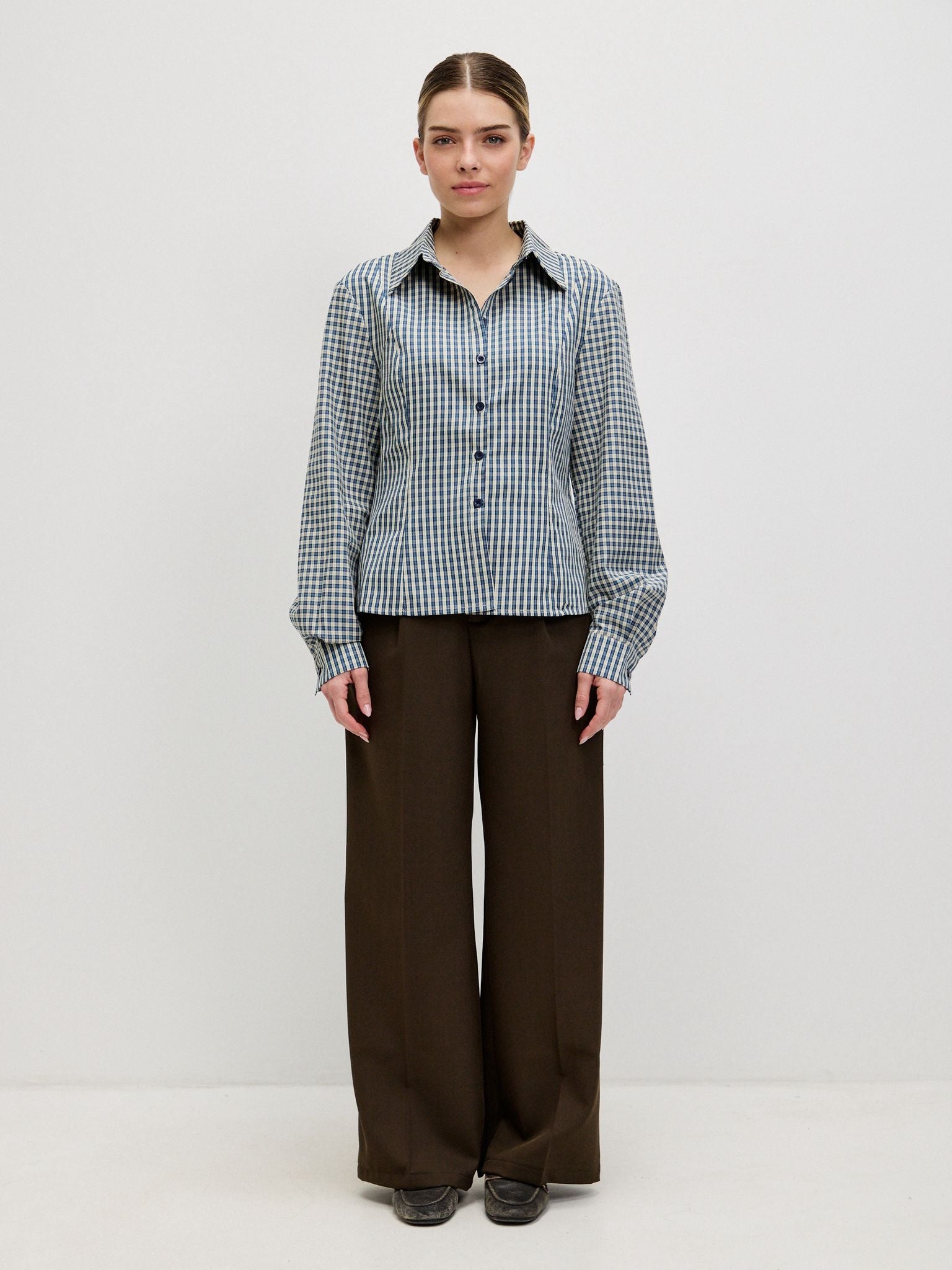 מכופתרת דריה משבצות