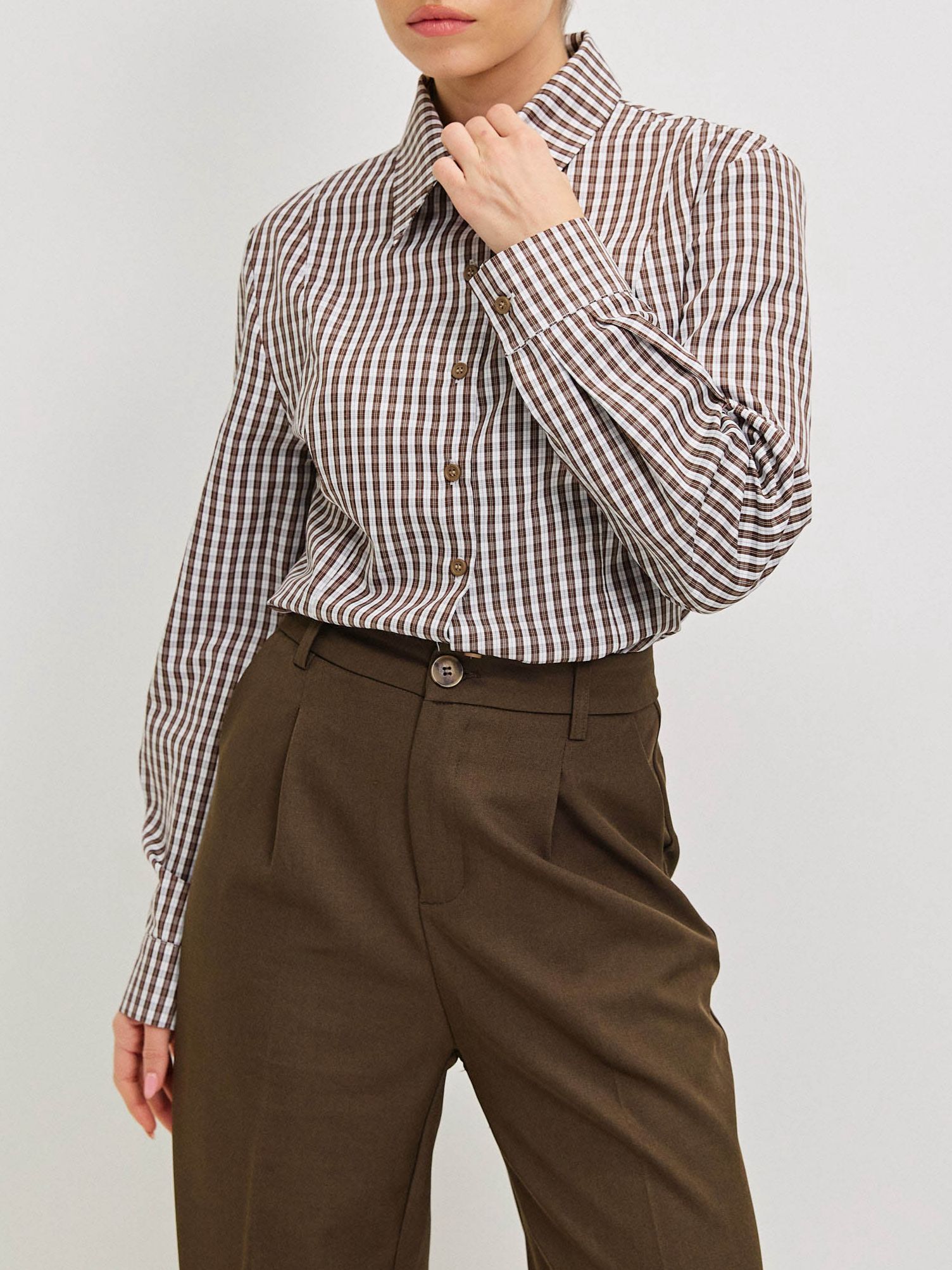 מכופתרת דריה משבצות