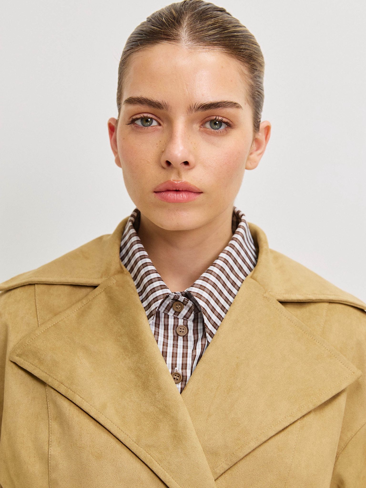 מכופתרת דריה משבצות