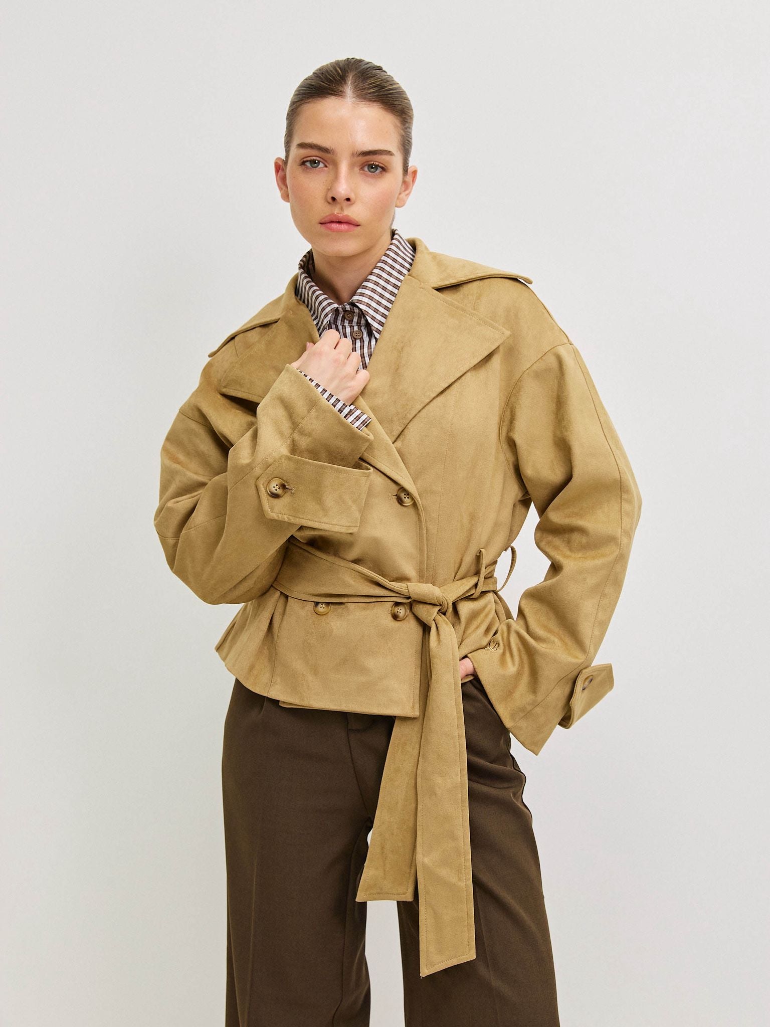 מכופתרת דריה משבצות