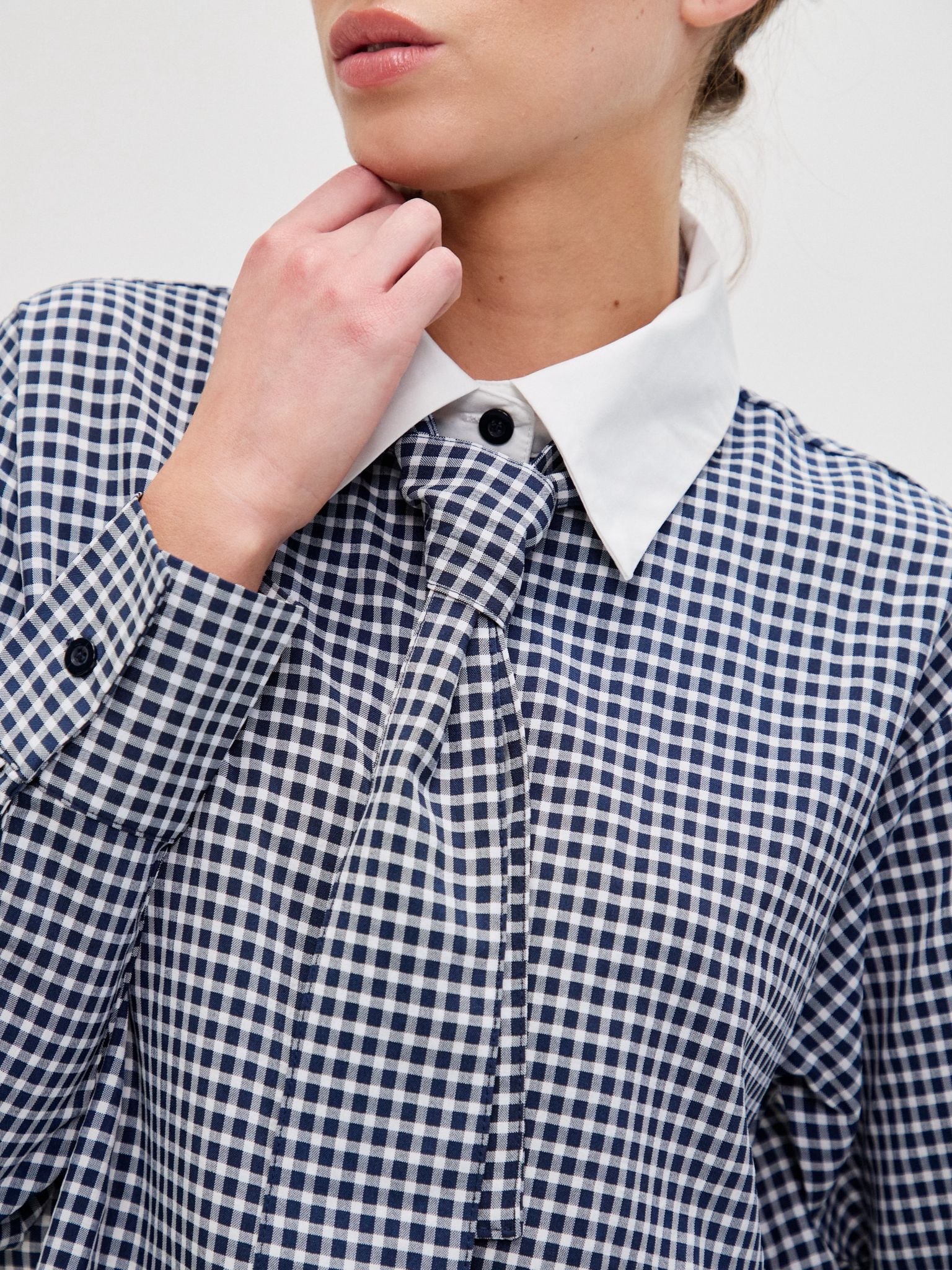 מכופתרת מארי משבצות + עניבה