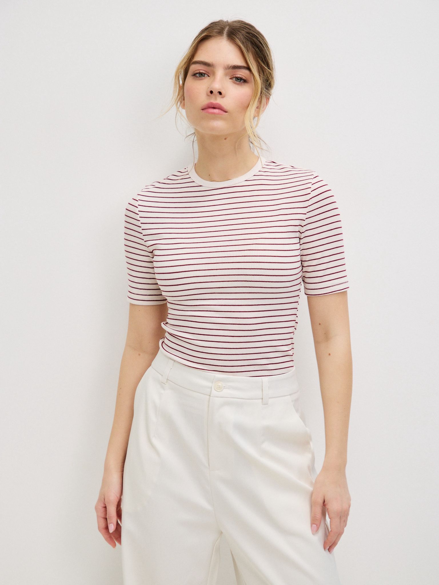 טופ אפריל פסים