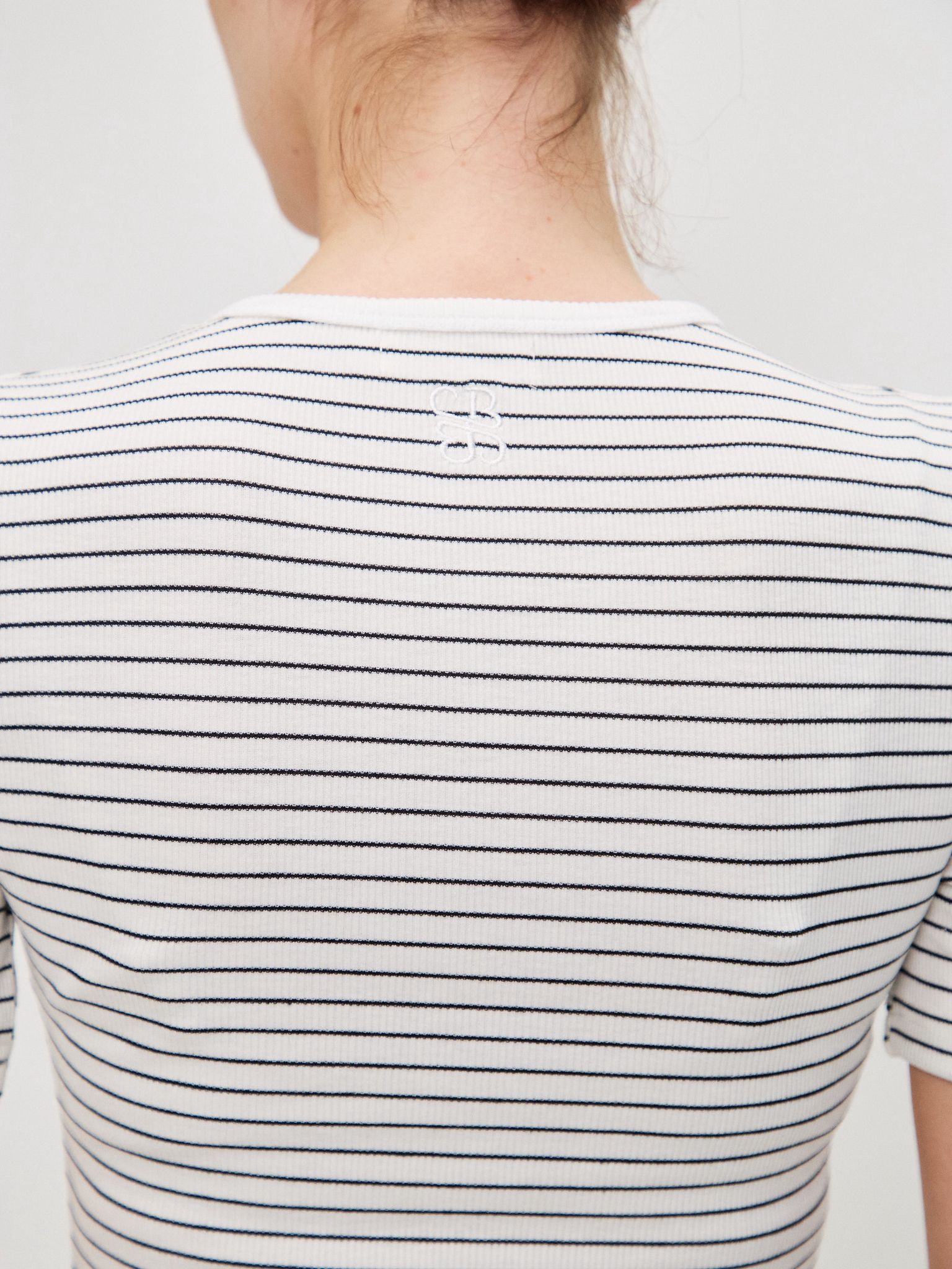 טופ אפריל פסים