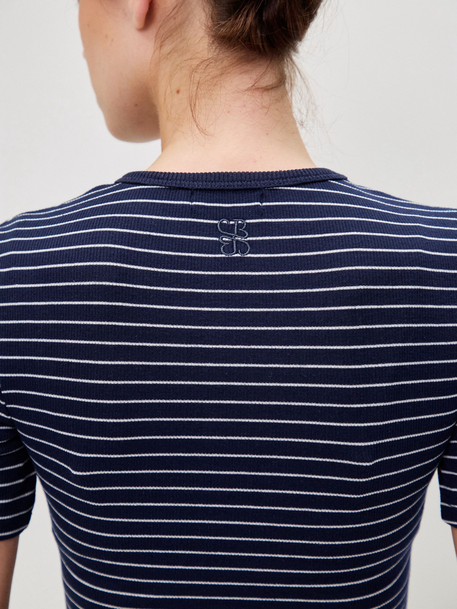 טופ אפריל פסים