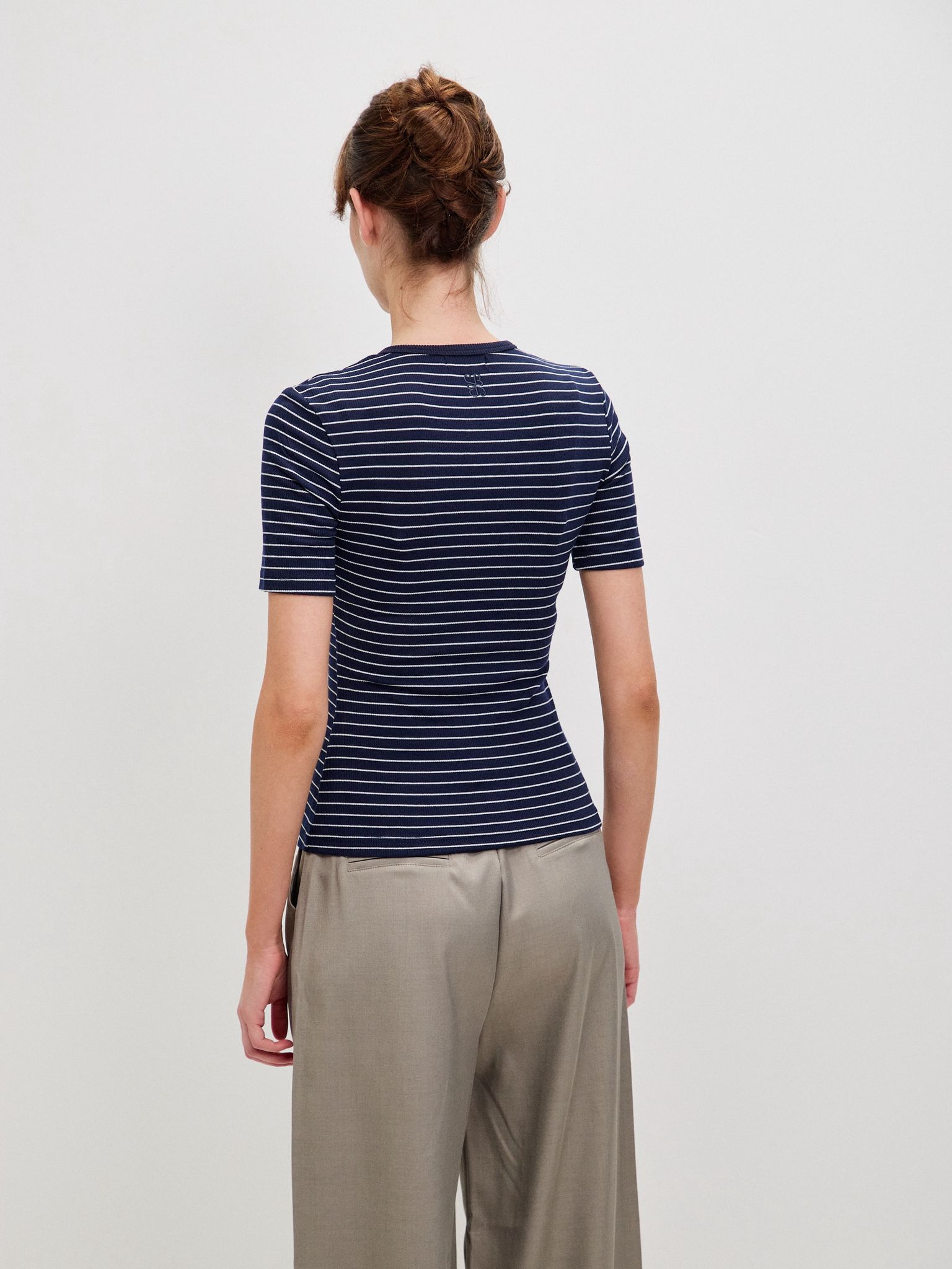 טופ אפריל פסים