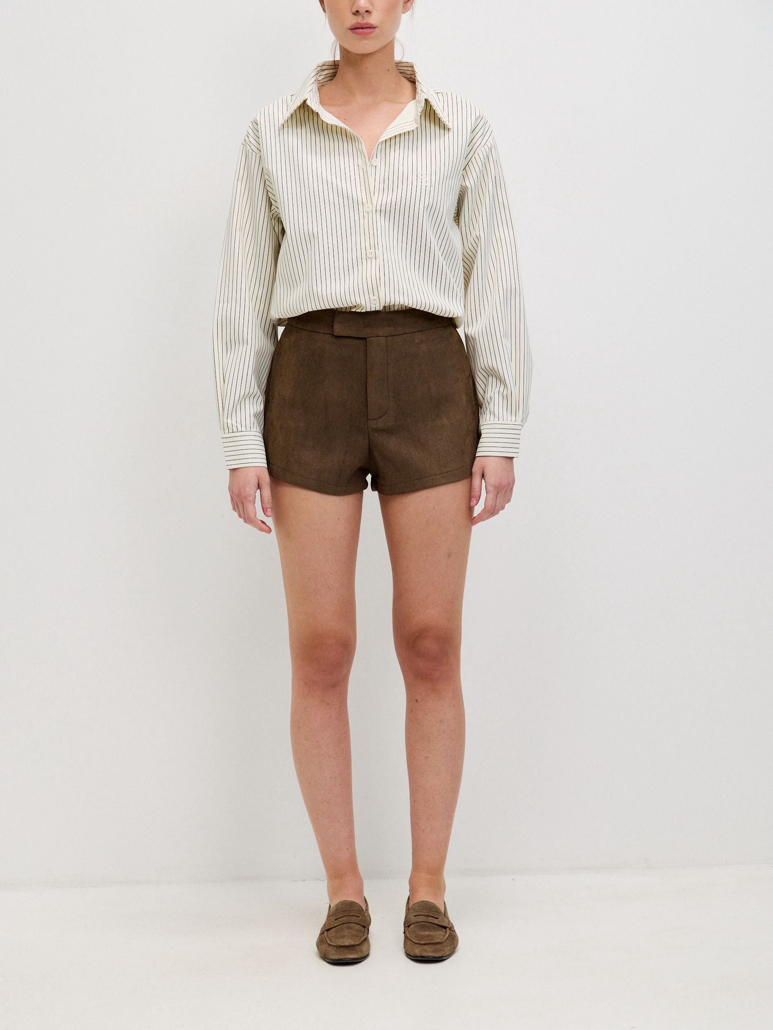 שורט זמש מנואל